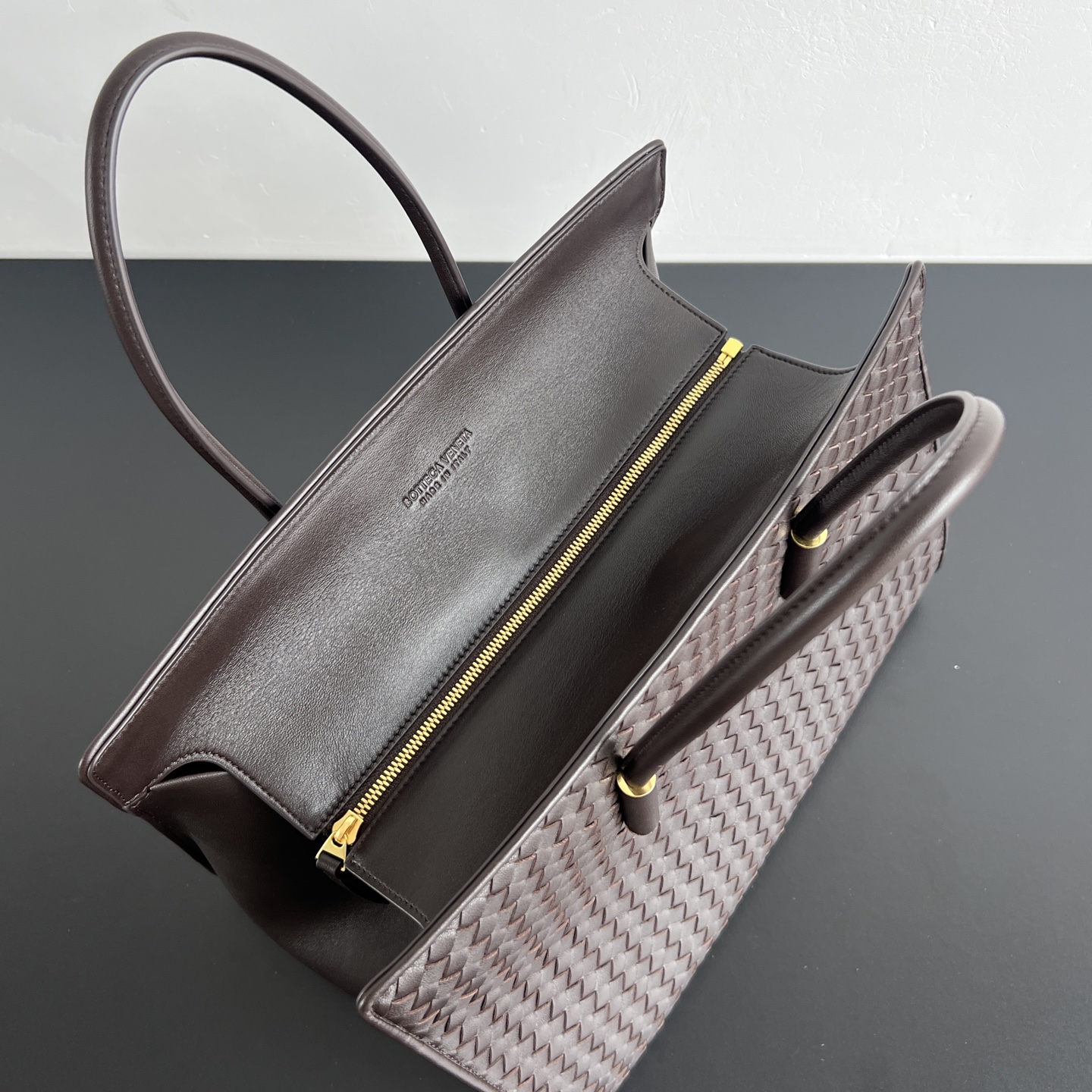 托特 Middle BV Bottega Veneta Intreccio Woven Zip Tote Bag (sheepskin) - J0-868327v5kd02094