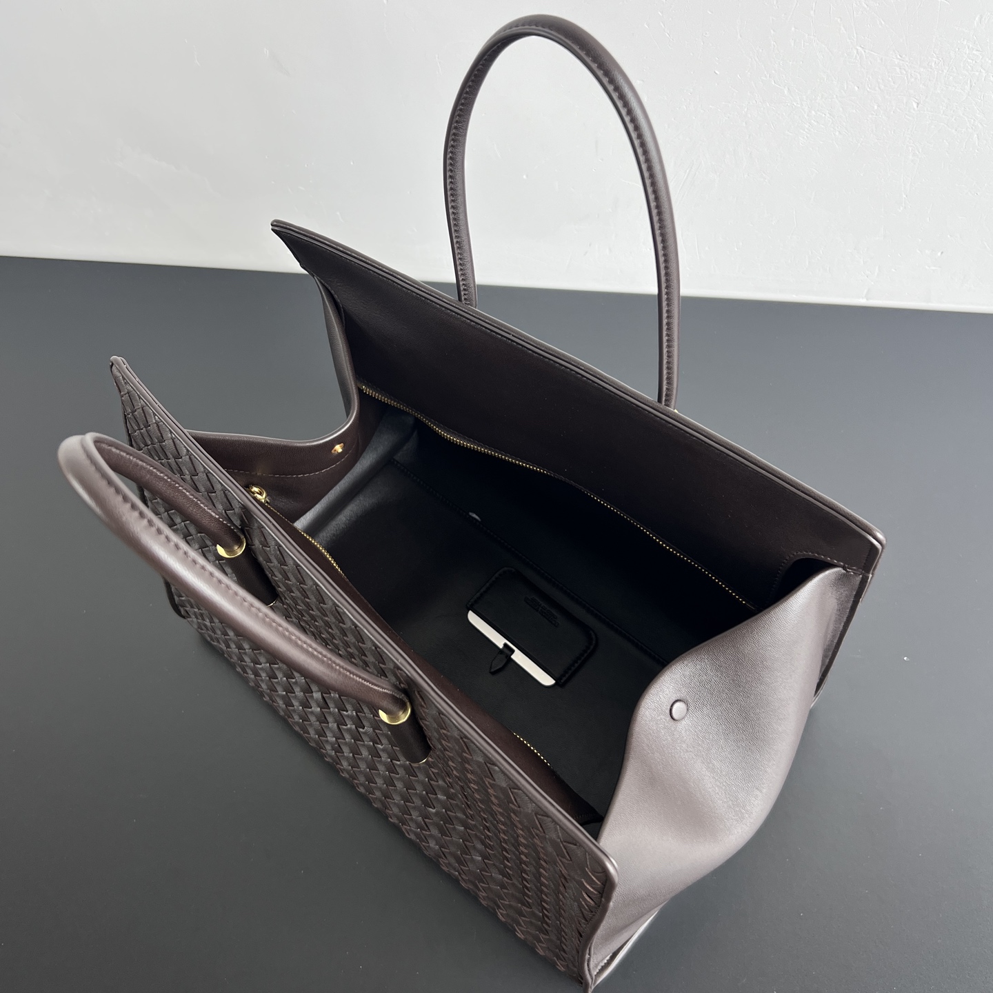 托特 Middle BV Bottega Veneta Intreccio Woven Zip Tote Bag (sheepskin) - J0-868327v5kd02094
