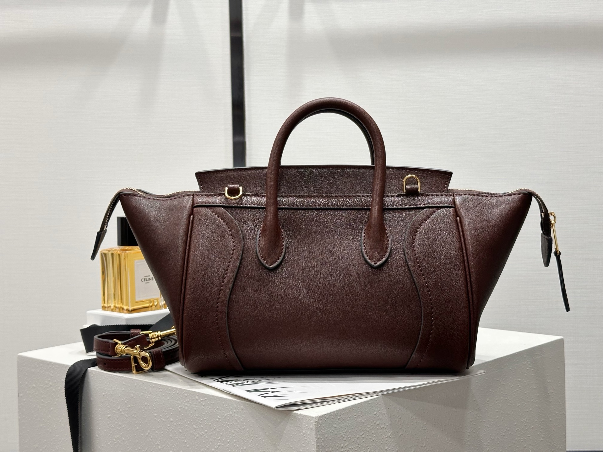 小号 CELINE Luggage 赛琳  单肩 手提包  羊皮 三色 124213