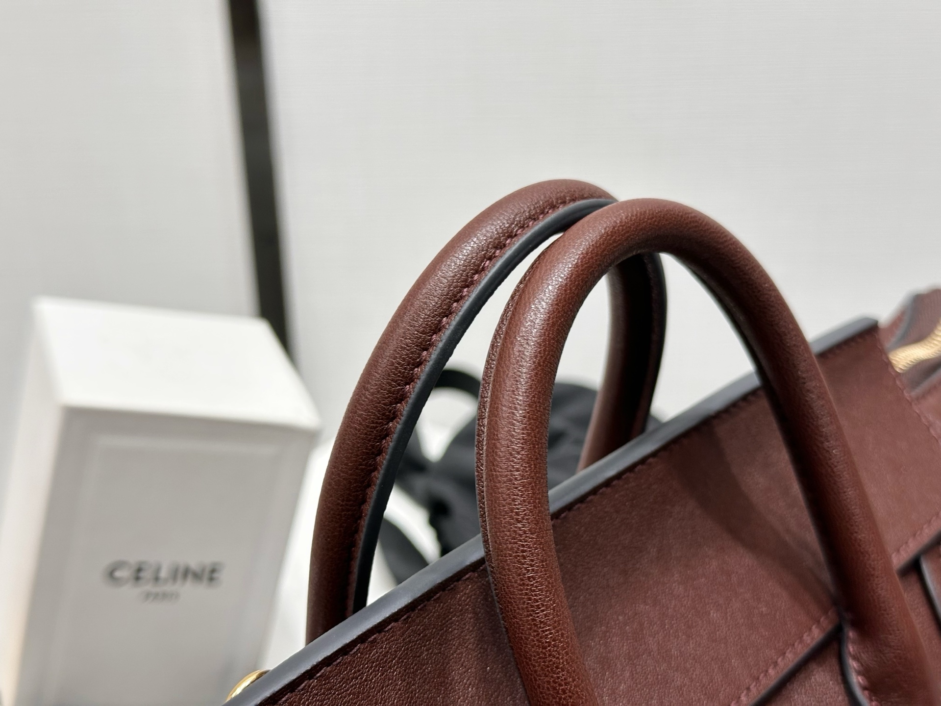 小号 CELINE Luggage 赛琳  单肩 手提包  羊皮 三色 124213