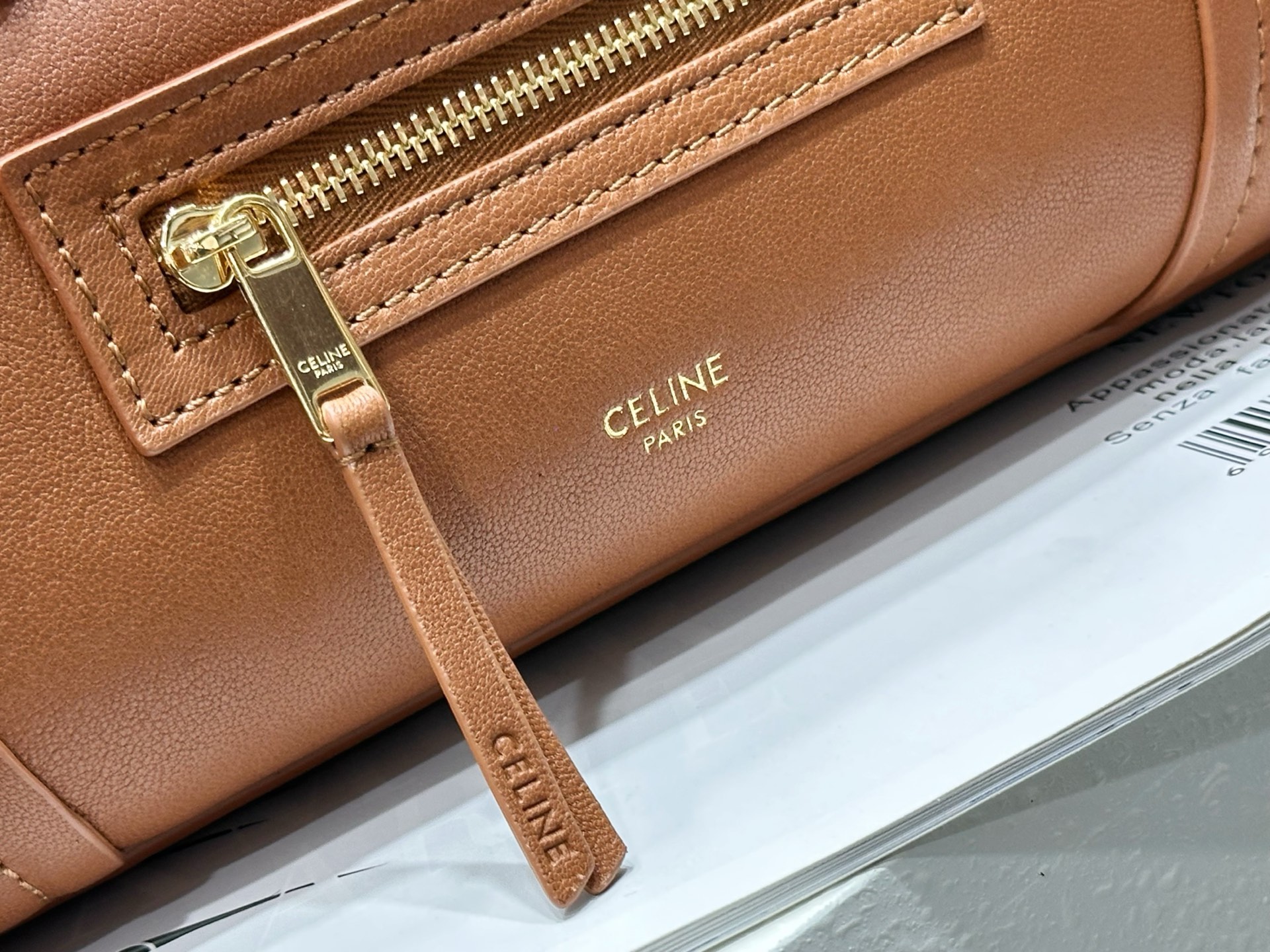 小号 CELINE Luggage 赛琳  单肩 手提包  羊皮 三色 124213
