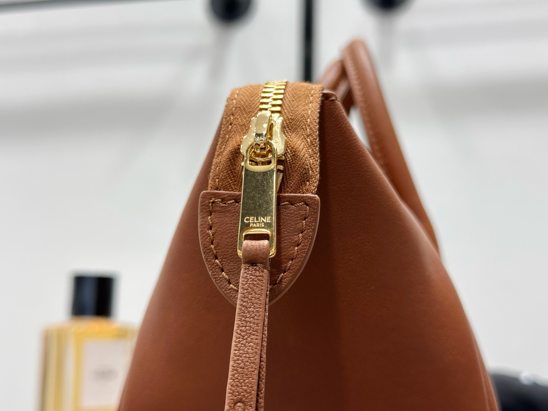 小号 CELINE Luggage 赛琳  单肩 手提包  羊皮 三色 124213