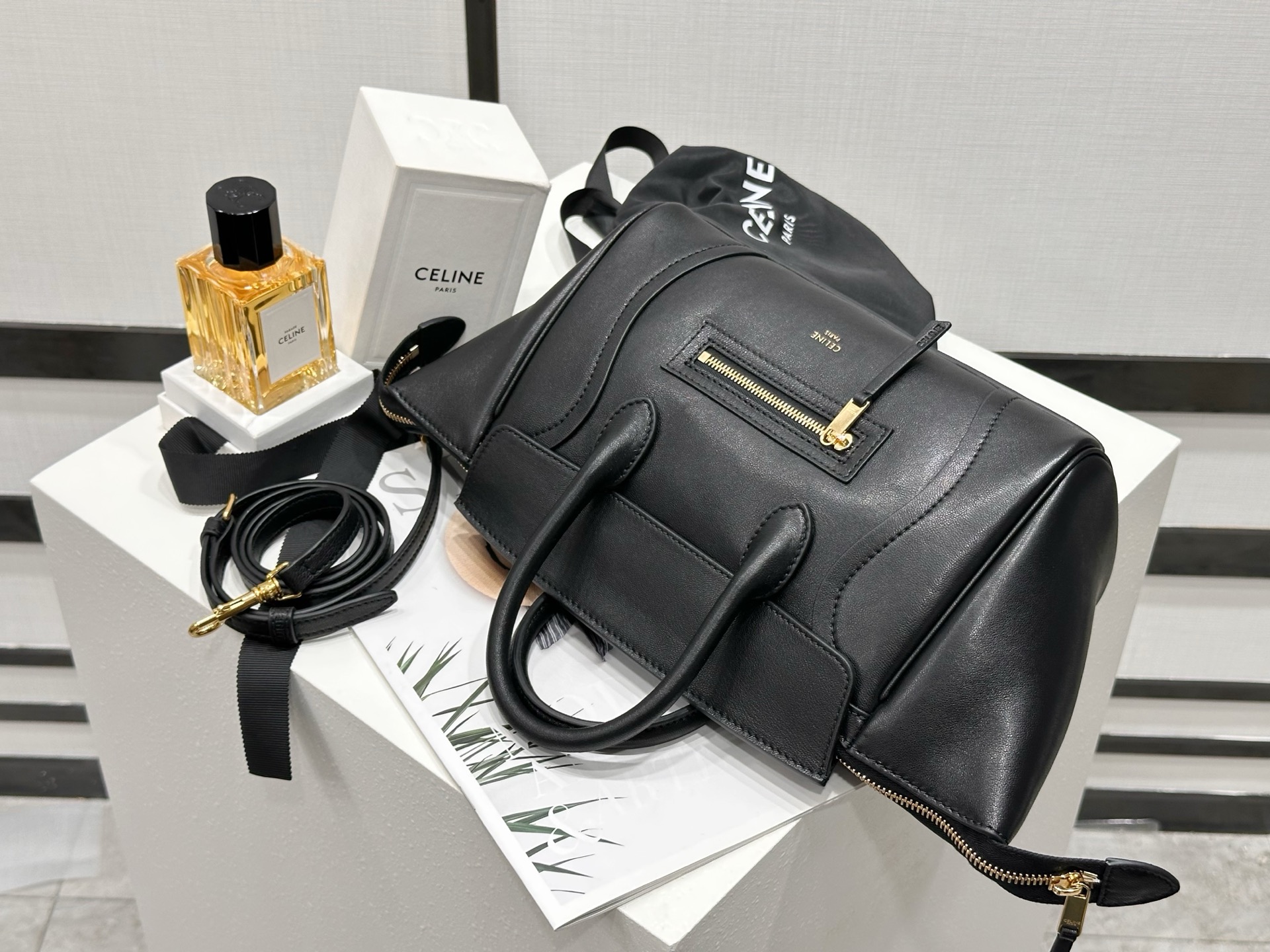 小号 CELINE Luggage 赛琳  单肩 手提包  羊皮 三色 124213
