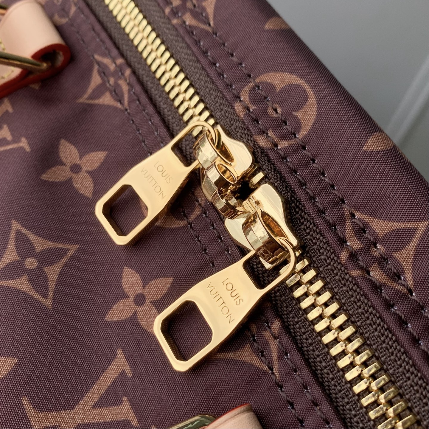 LOUIS VUITTONNANO LV keepall Bandouliere 50  桑蚕丝丝绸拼锦纶  旅行 斜挎手提包 J0-M2A497