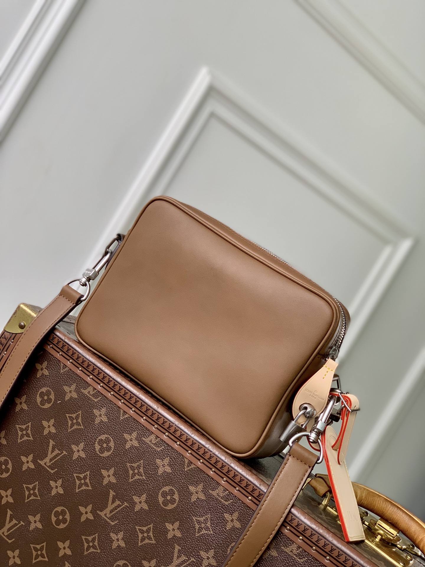 超大号 LOUIS VUITTONNANO LV NiI XL  单肩 手提包 牛皮 焦糖色F0-M27999