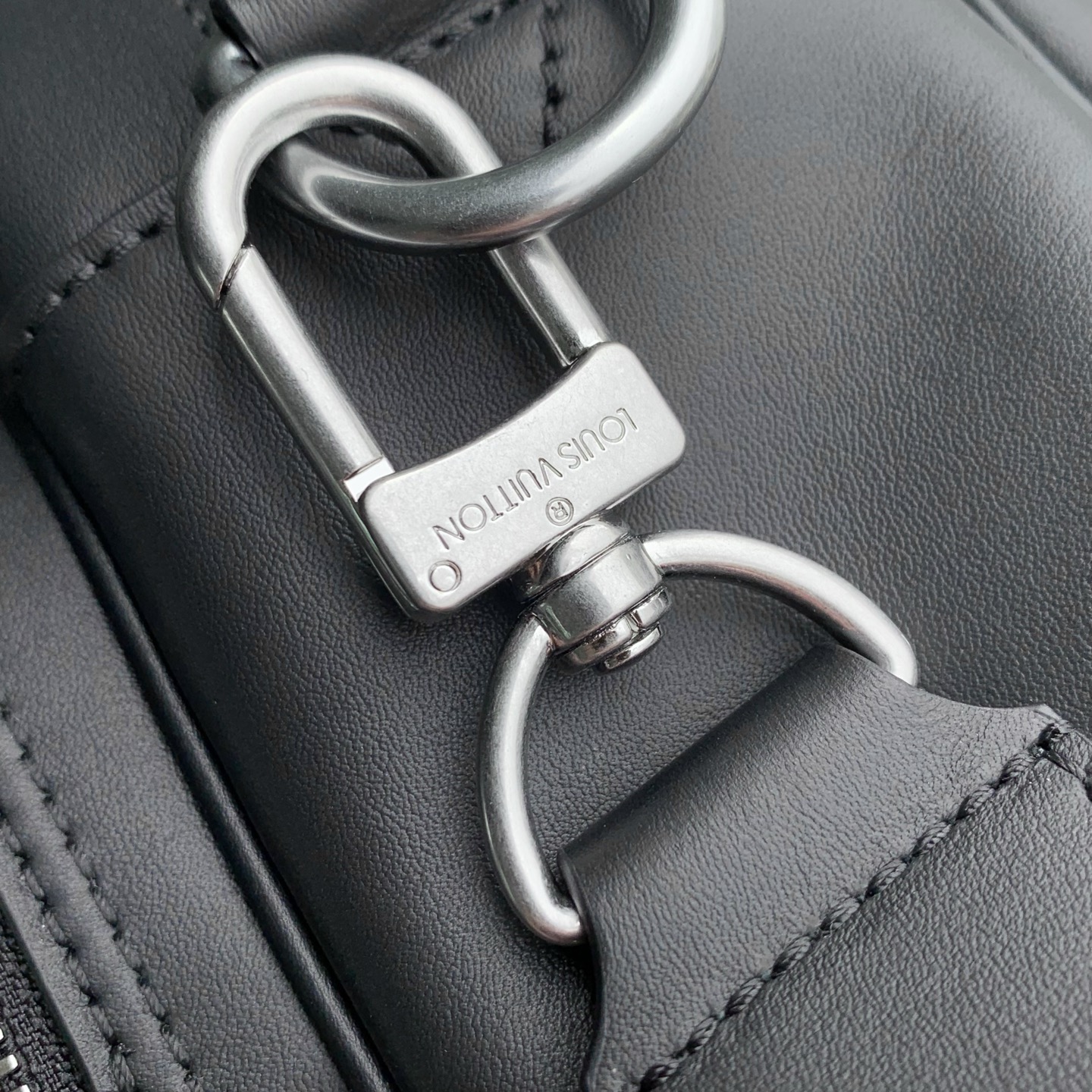 超大号 LOUIS VUITTONNANO LV NiI XL  单肩 手提包 牛皮 黑色F0- 