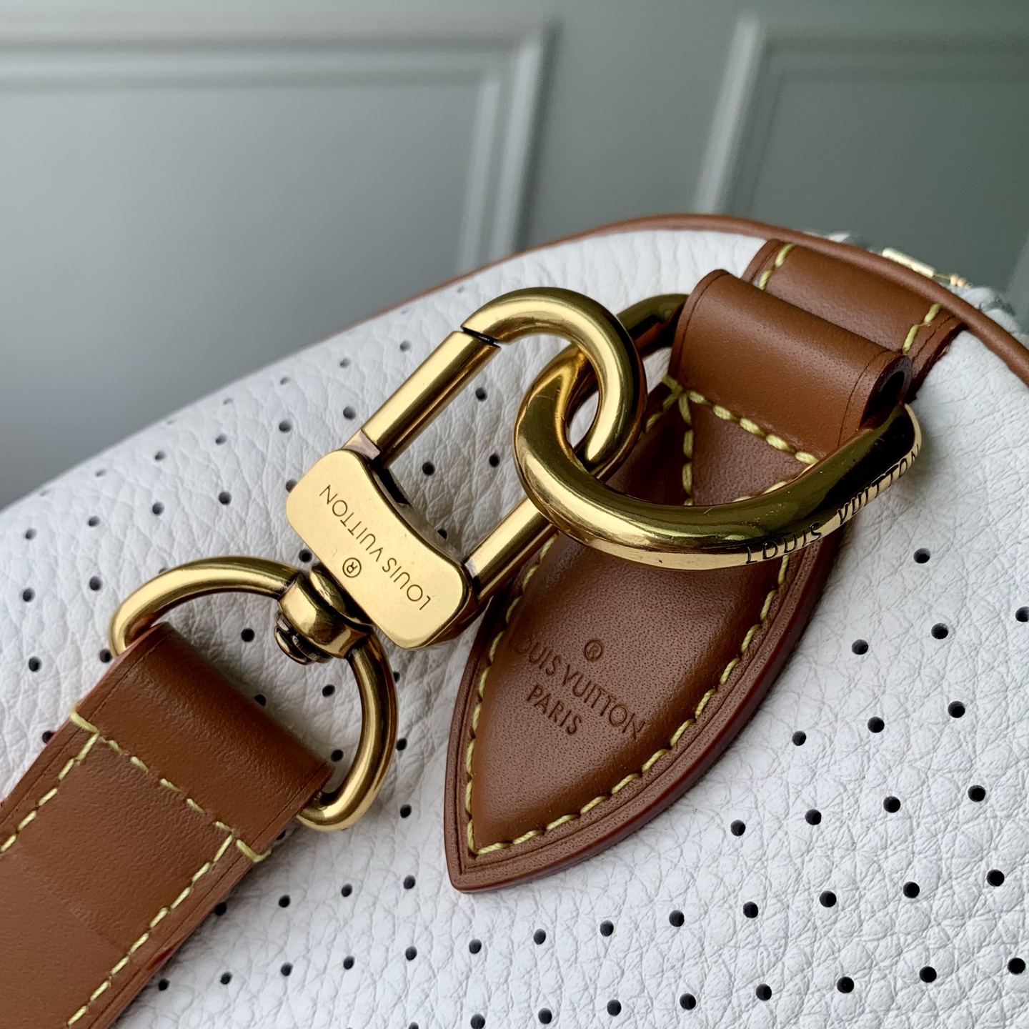 超大号 LOUIS VUITTONNANO LV Speedy P9 Bandouliere 40 单肩 手提包 牛皮+羊皮  白色J0-M29330