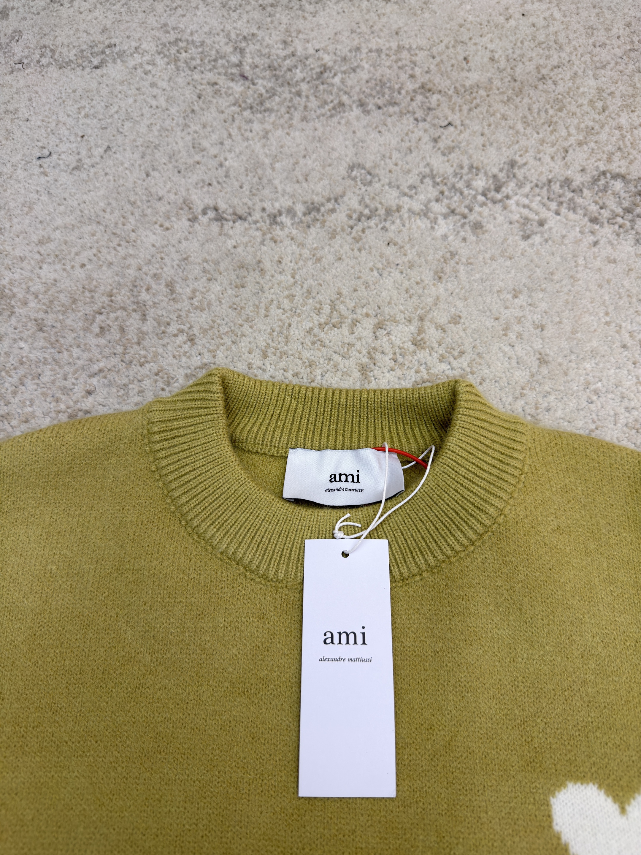 AMIPARIS 白色爱心提花圆领毛衣 套头 针织衫 外套 长袖 秋冬 灰色 黄色 藏蓝色 红色 蓝色  B0