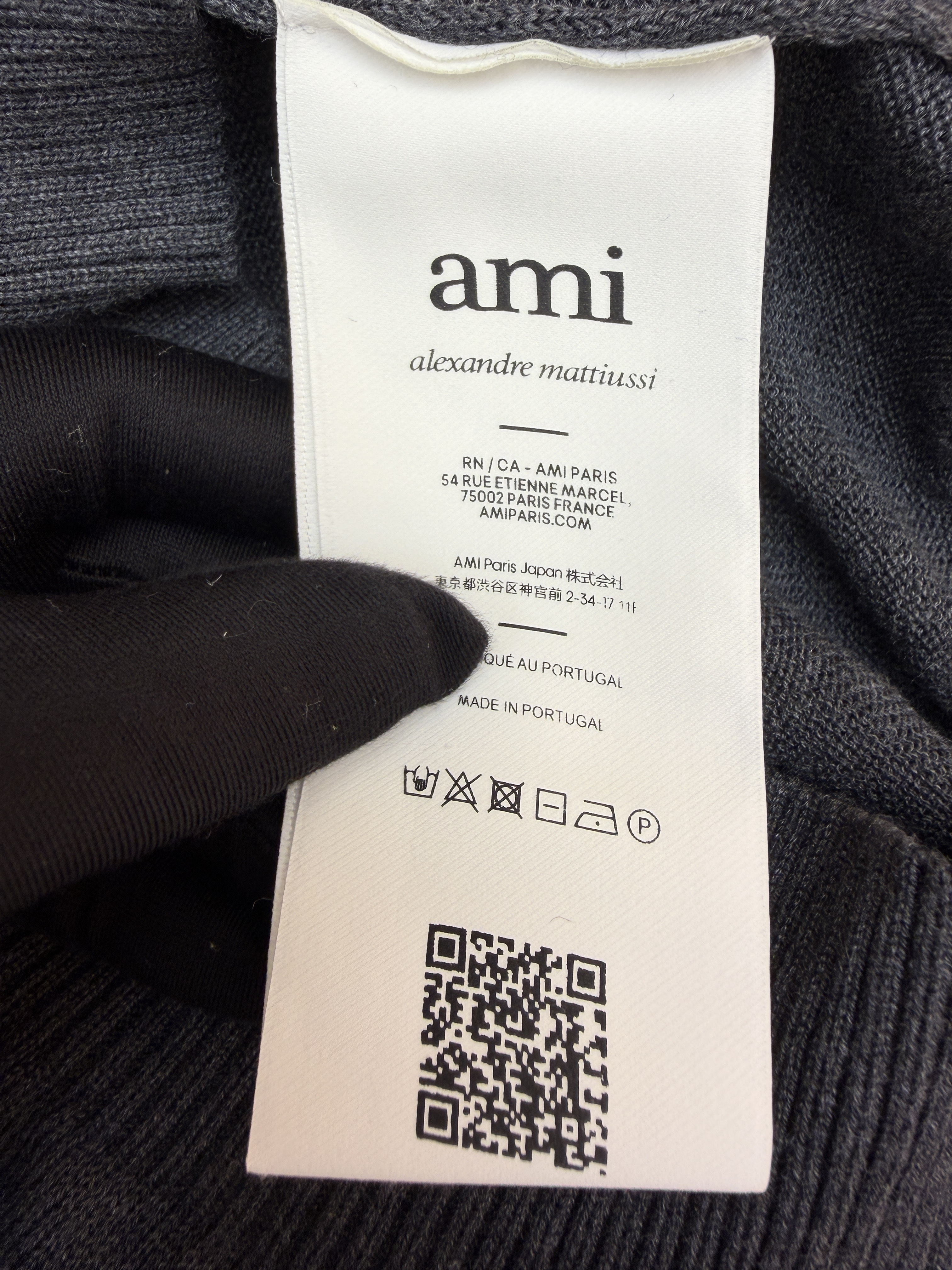 AMIPARIS 红色爱心刺绣圆领针织衫 套头 毛衣 长袖 秋冬 灰色 黑色 A7