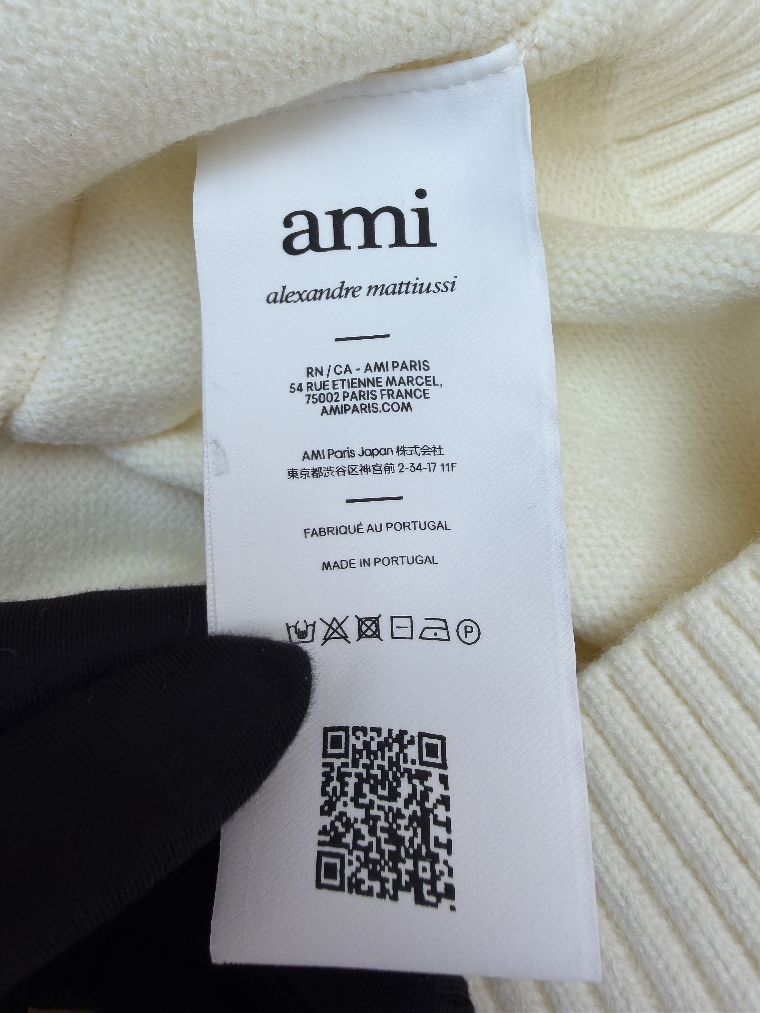 AMIPARIS 羊毛黑色爱心标识圆领毛衣 套头 针织衫 外套 长袖 秋冬 深灰色 米白色 B0