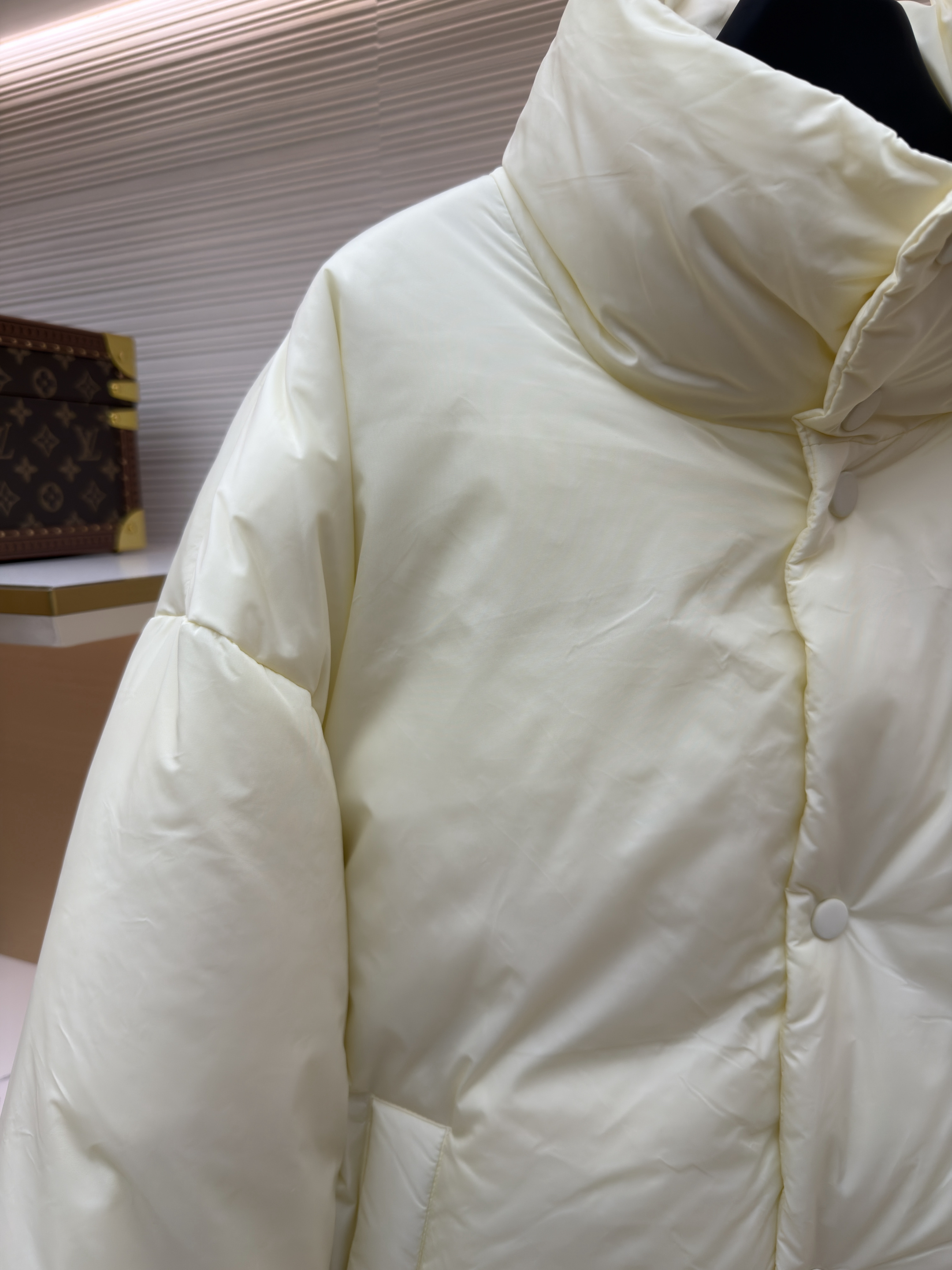 AMIPARIS 爱心刺绣立领羽绒服 外套 夹克 长袖 保暖 秋冬 白色 黑色 C5