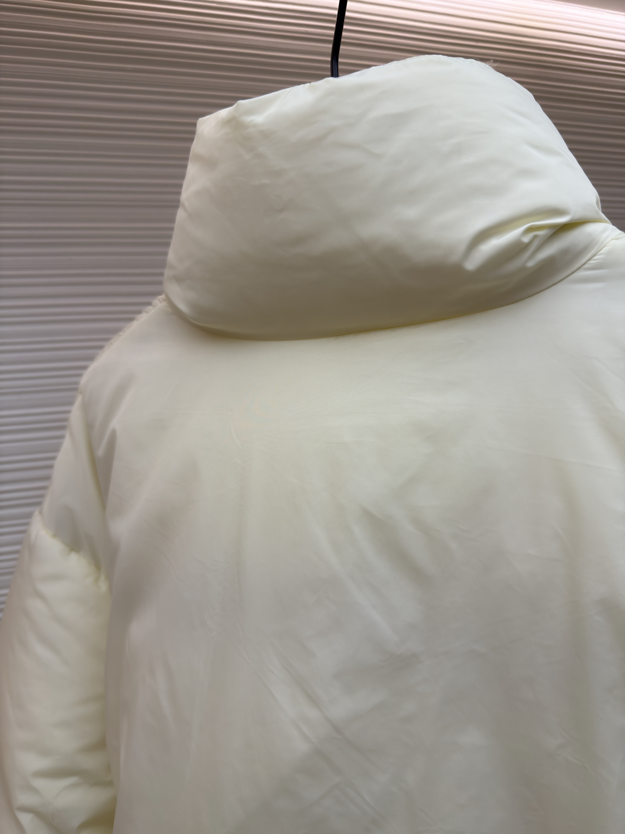 AMIPARIS 爱心刺绣立领羽绒服 外套 夹克 长袖 保暖 秋冬 白色 黑色 C5