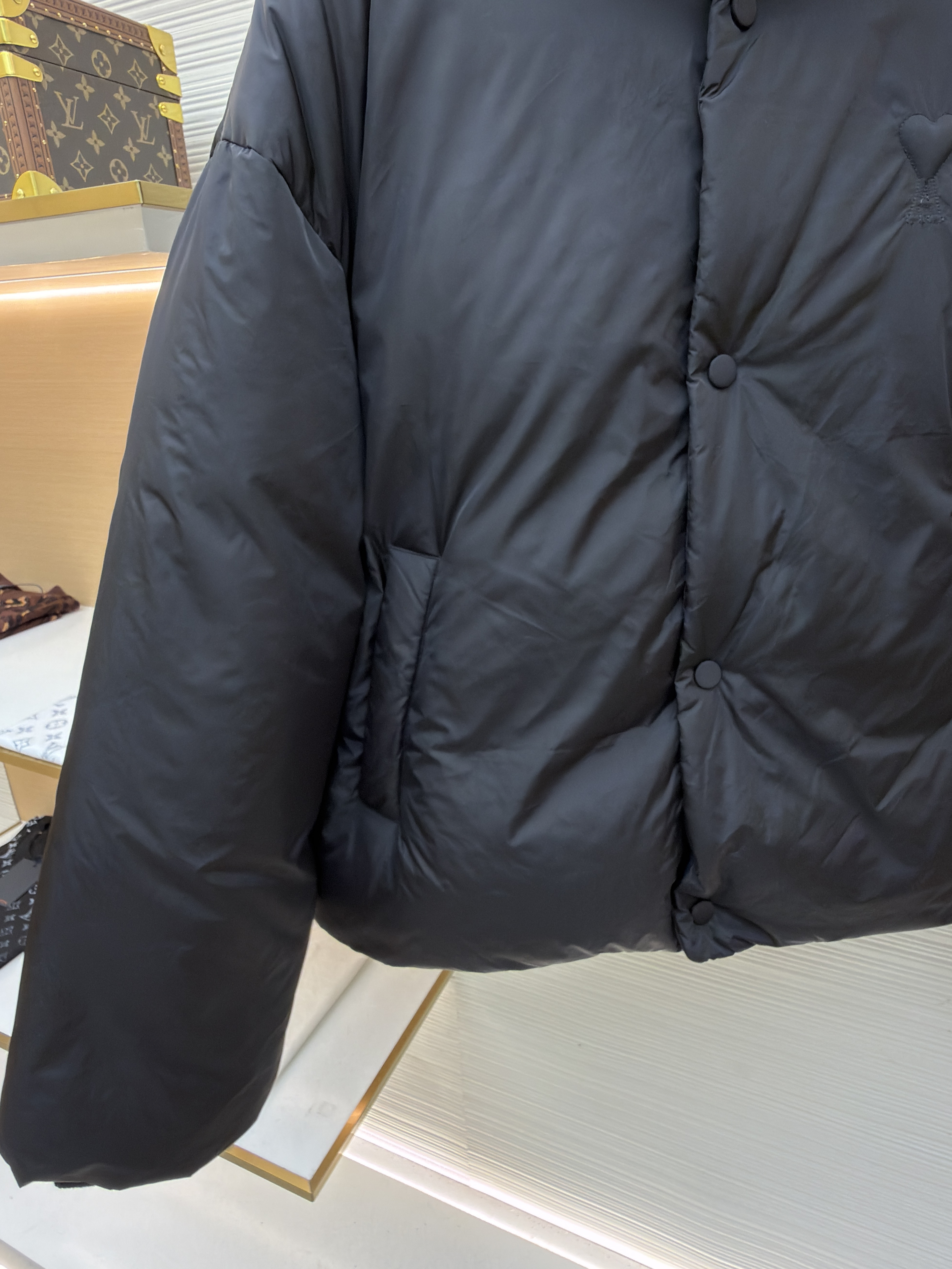 AMIPARIS 爱心刺绣立领羽绒服 外套 夹克 长袖 保暖 秋冬 白色 黑色 C5