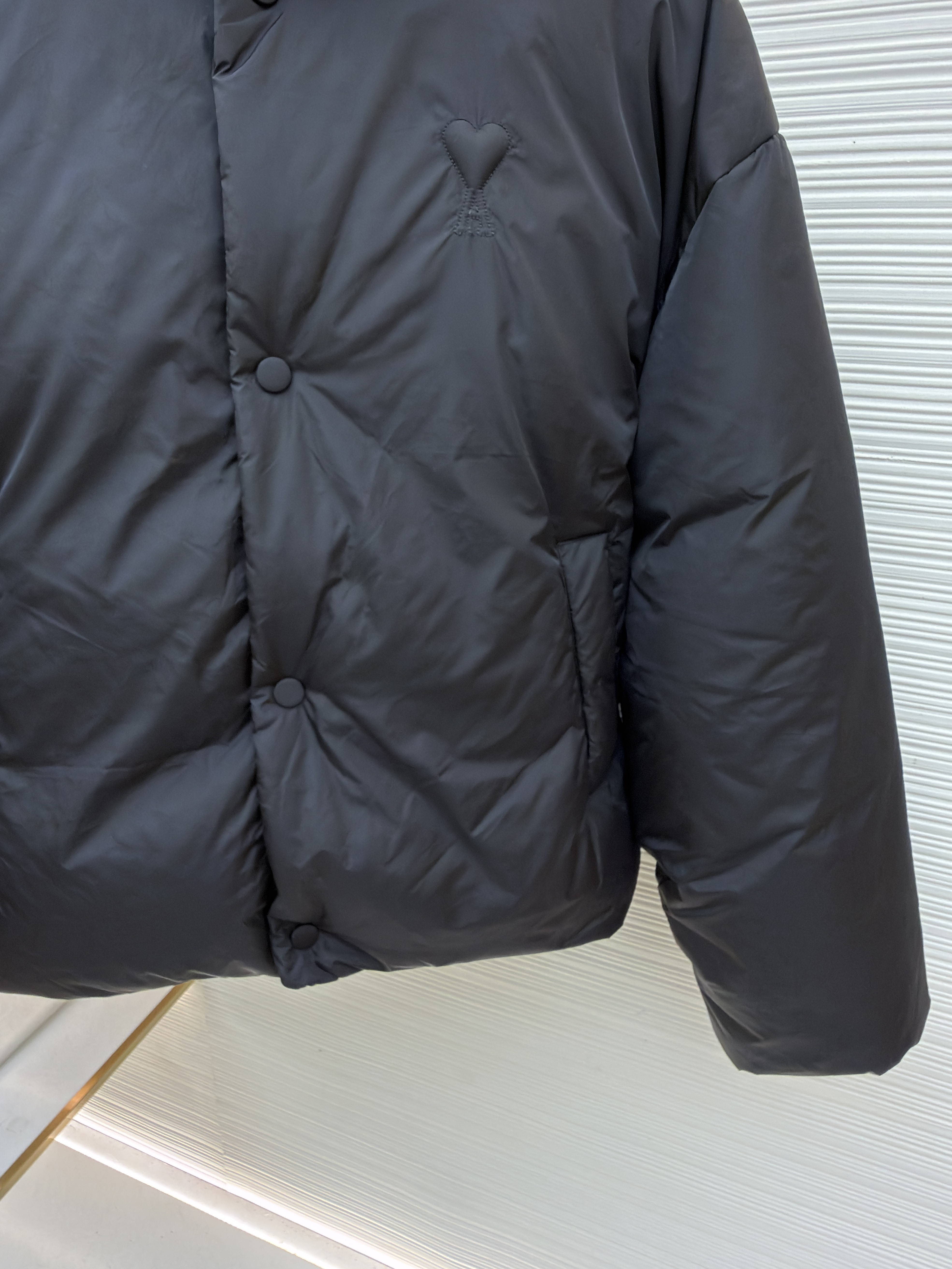 AMIPARIS 爱心刺绣立领羽绒服 外套 夹克 长袖 保暖 秋冬 白色 黑色 C5
