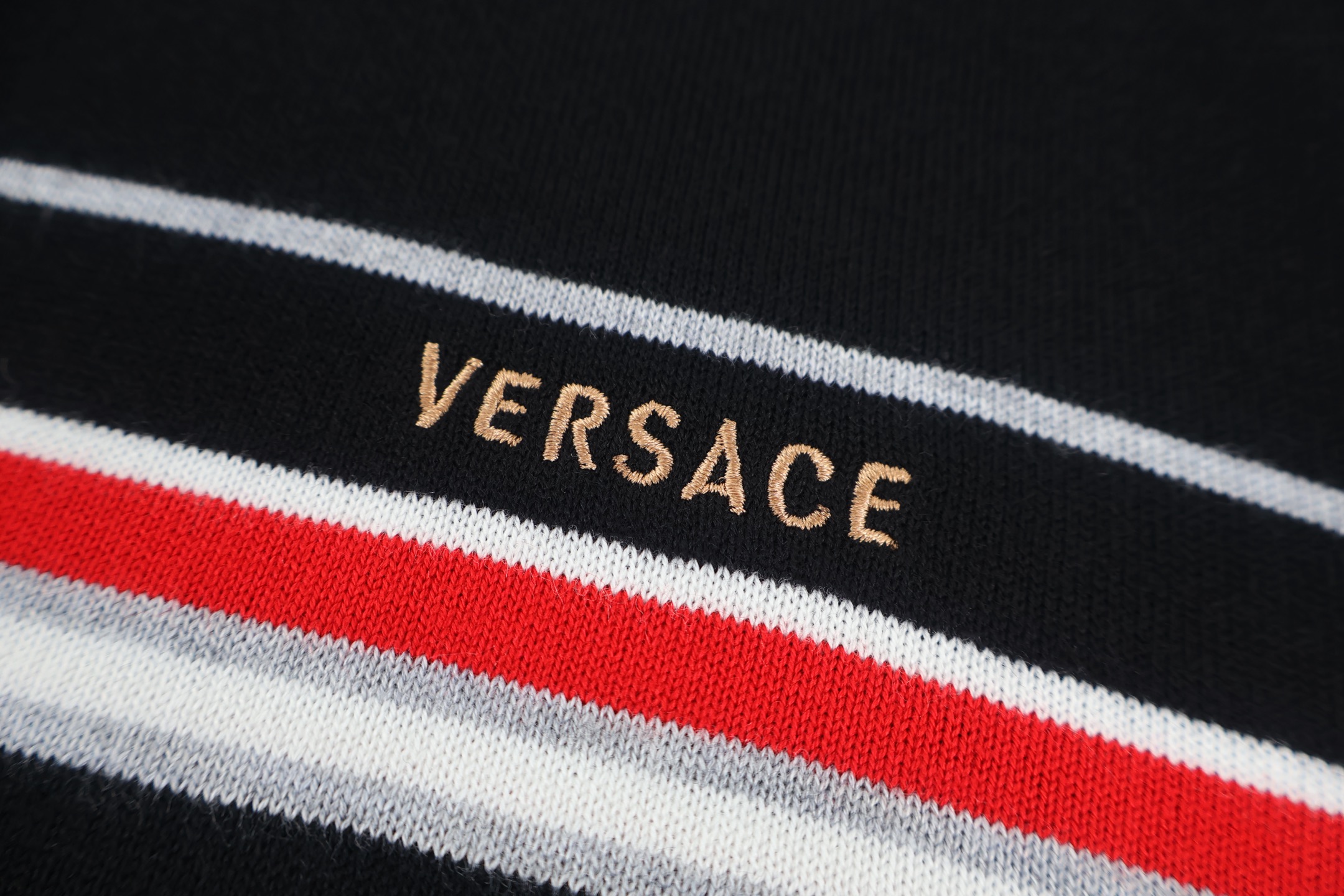 Versace 范思哲 字母标识刺绣撞色拉链针织开衫 毛衣 针织衫 外套 长袖 黑色 B2 
