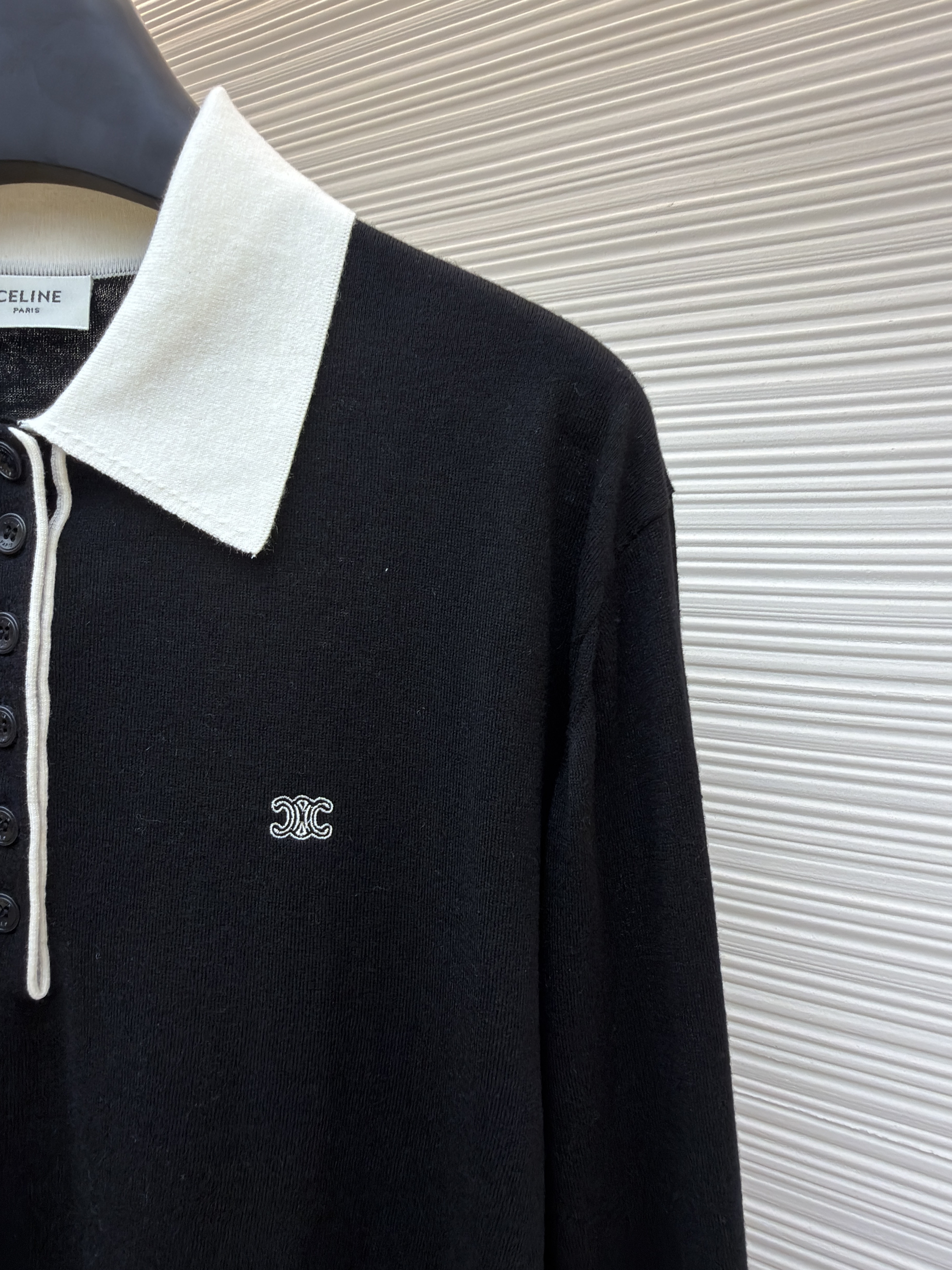 CELINE 赛琳 撞色纽扣羊毛刺绣Polo领毛衣 针织衫 外套 长袖 黑色 灰色 B0