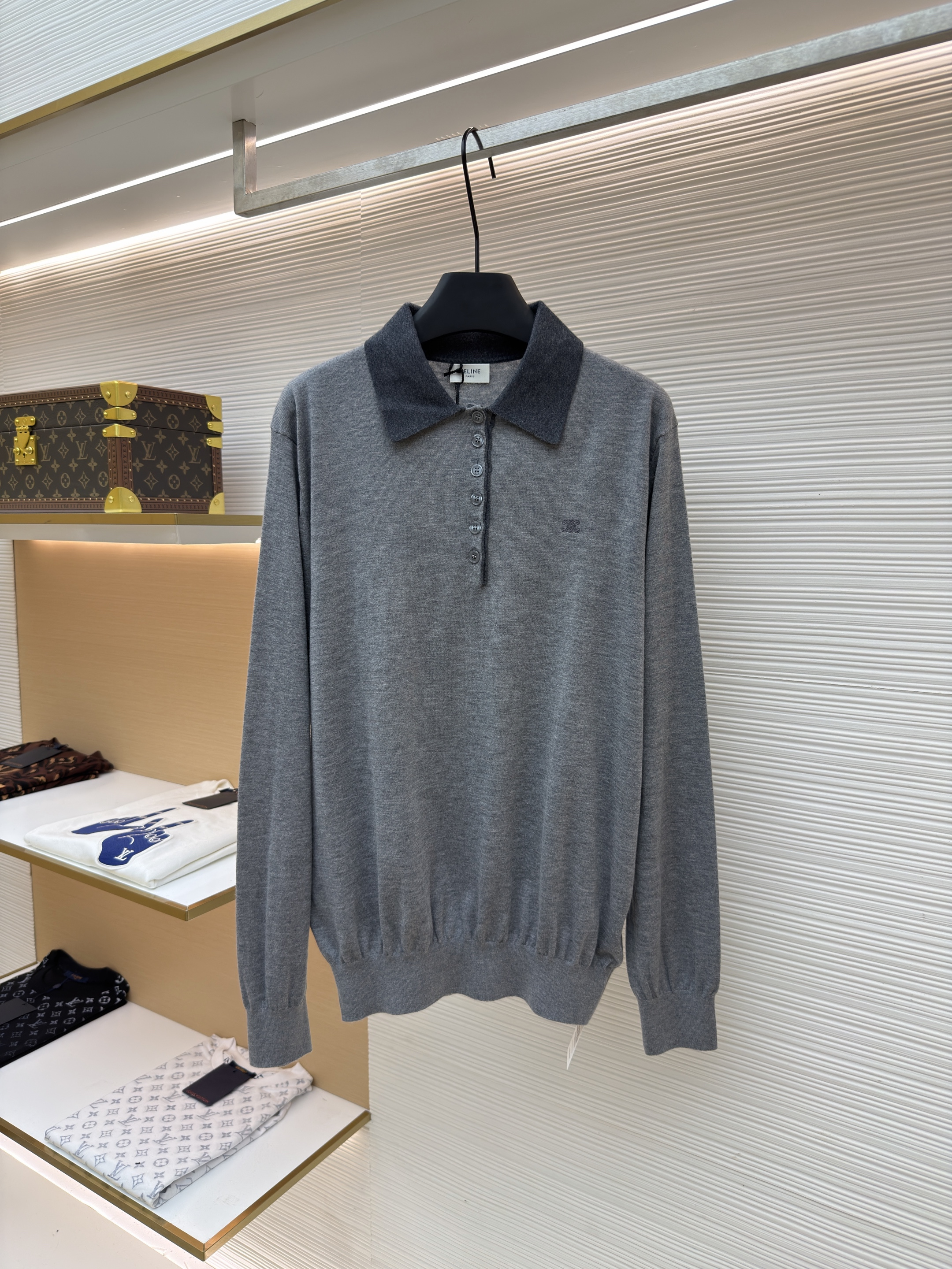 CELINE 赛琳 撞色纽扣羊毛刺绣Polo领毛衣 针织衫 外套 长袖 黑色 灰色 B0