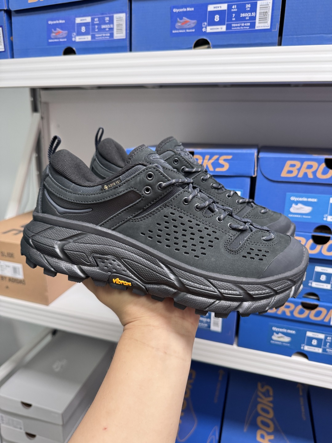 防水版HOKA ONE ONE Tor Ultra Low Gore-Tex  托亚 低筒 戶外 登山 防水 跑步鞋 户外鞋 男鞋 黑色1130310