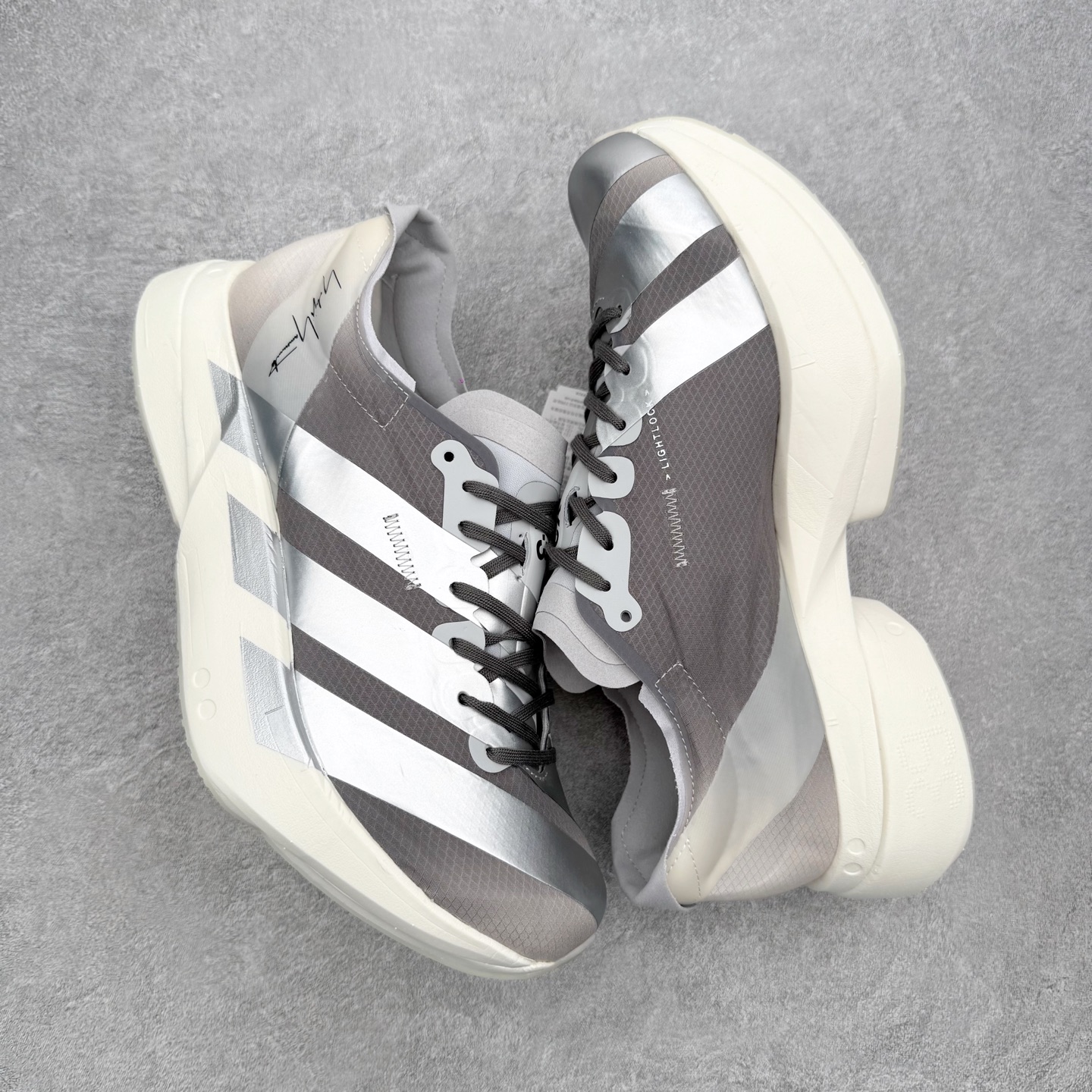 Y3 Adizero Adios Pro 4  低筒 舒适百搭 防滑耐磨 马拉松 训练竞速 跑步鞋 女款 男款 波鞋 银白KZ9045