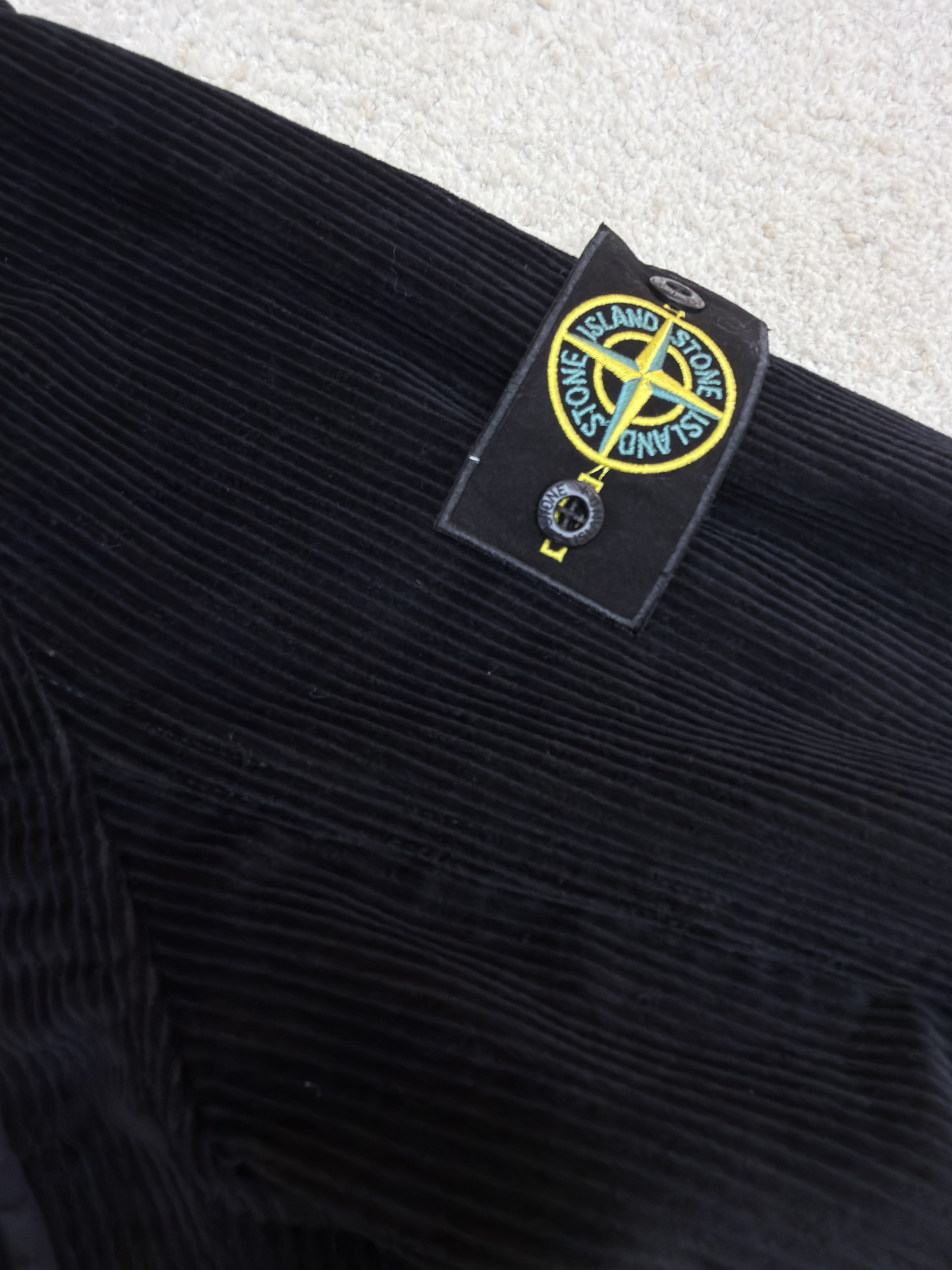 STONE ISLAND 石头岛 灯芯绒徽章口袋衬衫外套 夹克 长袖 黑色 米白色 B0