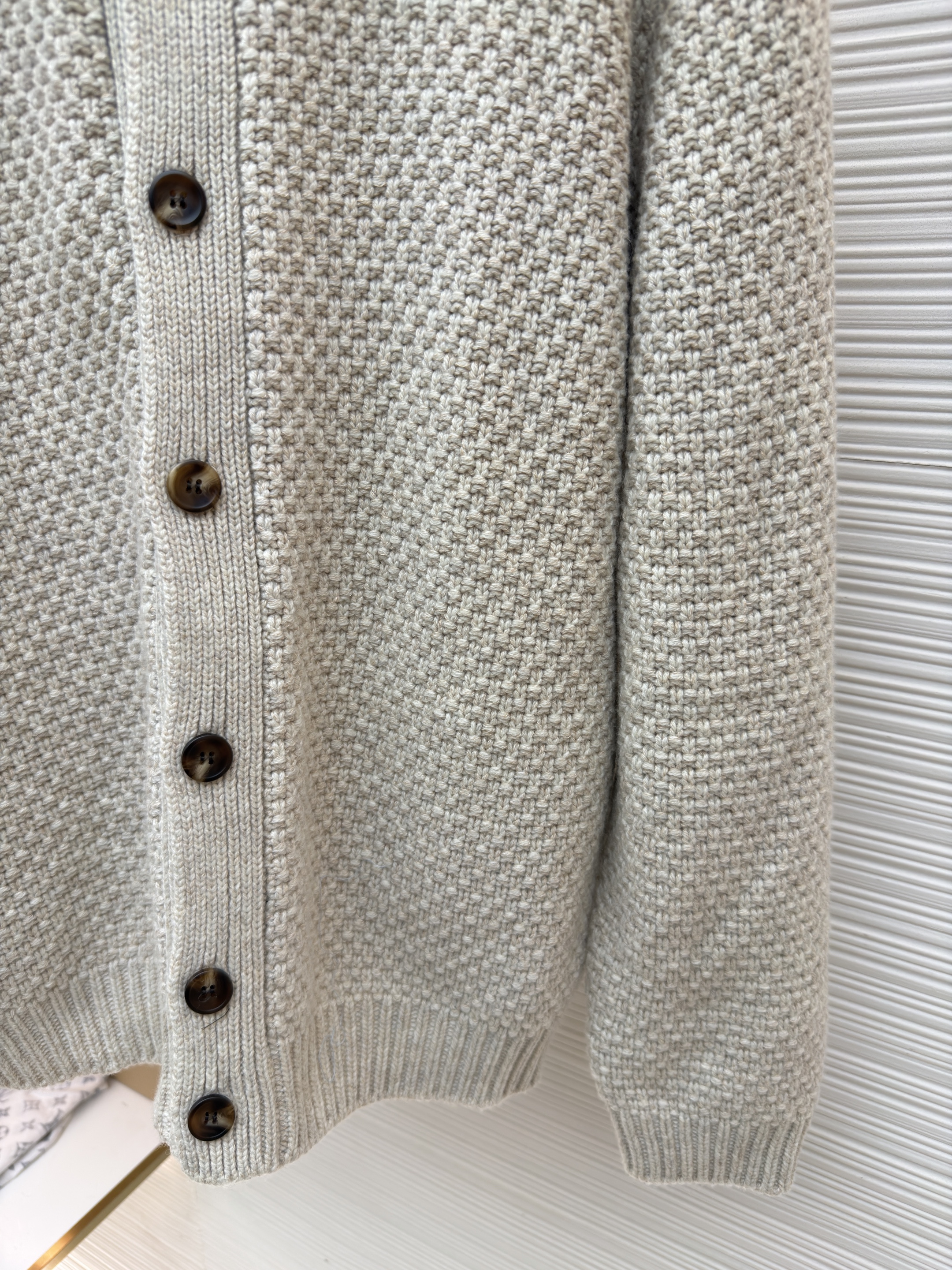 Loro Piana LP 圆领针织开衫 毛衣 针织衫 外套 长袖 秋冬 杏色 B0