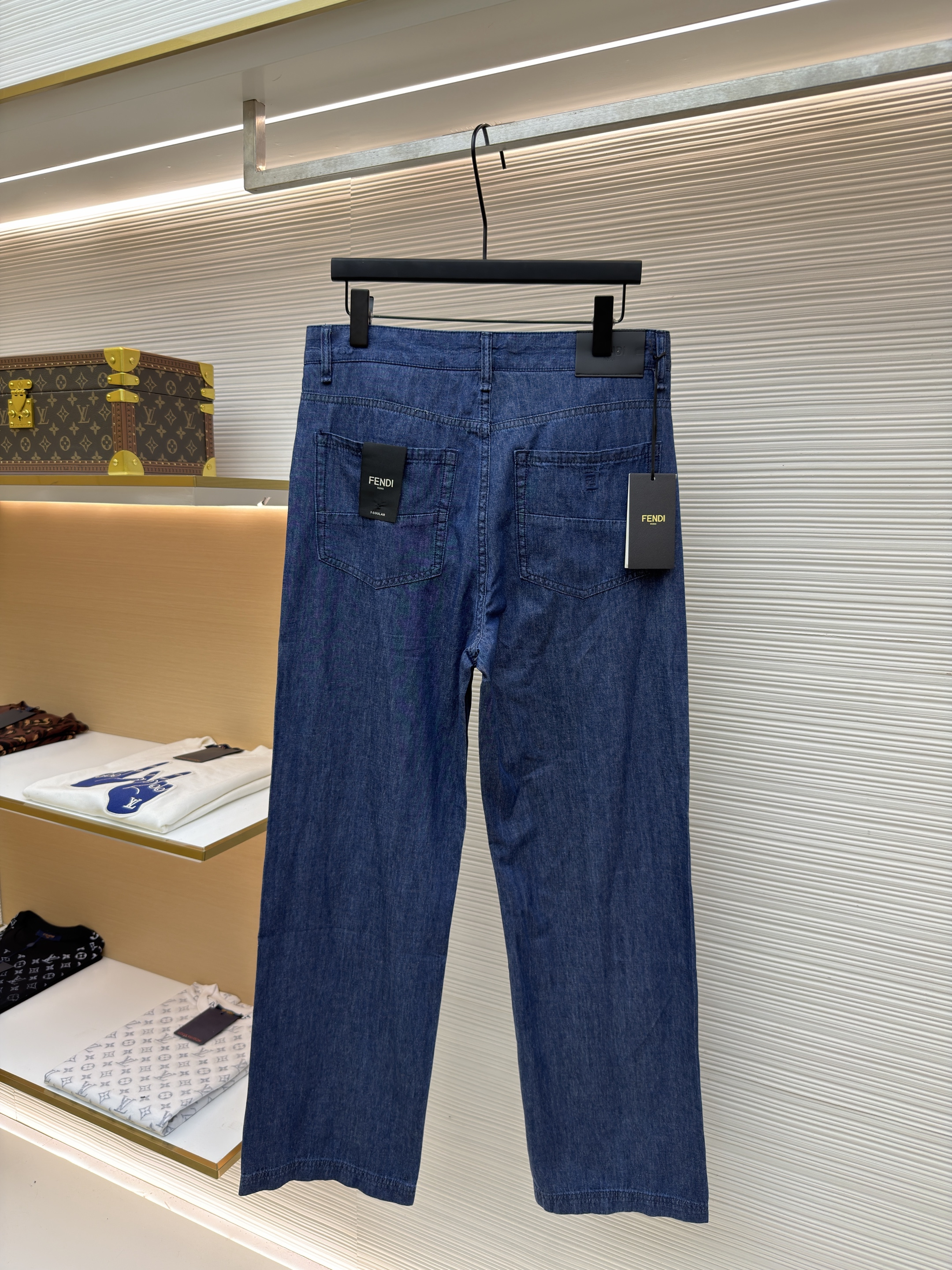 FENDI 芬迪 绣花标识牛仔裤 长裤 裤子 休闲裤 浅蓝色 B0