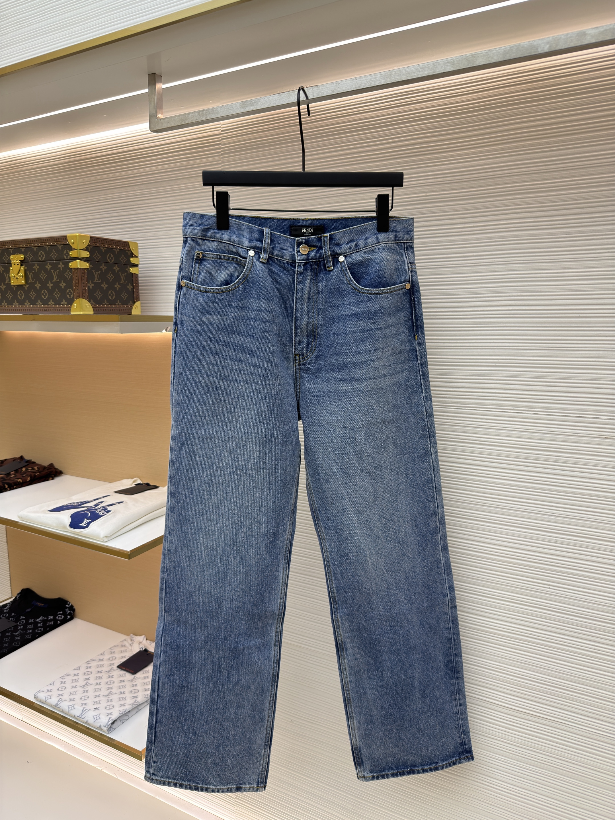 FENDI 芬迪 绣花标识牛仔裤 长裤 裤子 休闲裤 浅蓝色 B0