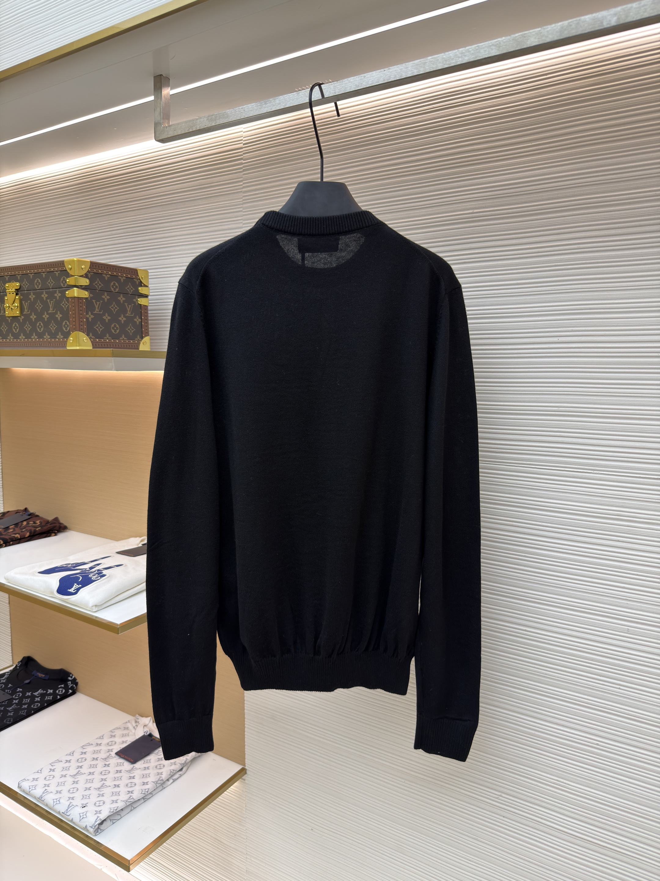 FENDI 芬迪 压花口袋拉链圆领毛衣 针织衫 外套 长袖 黑色 B0