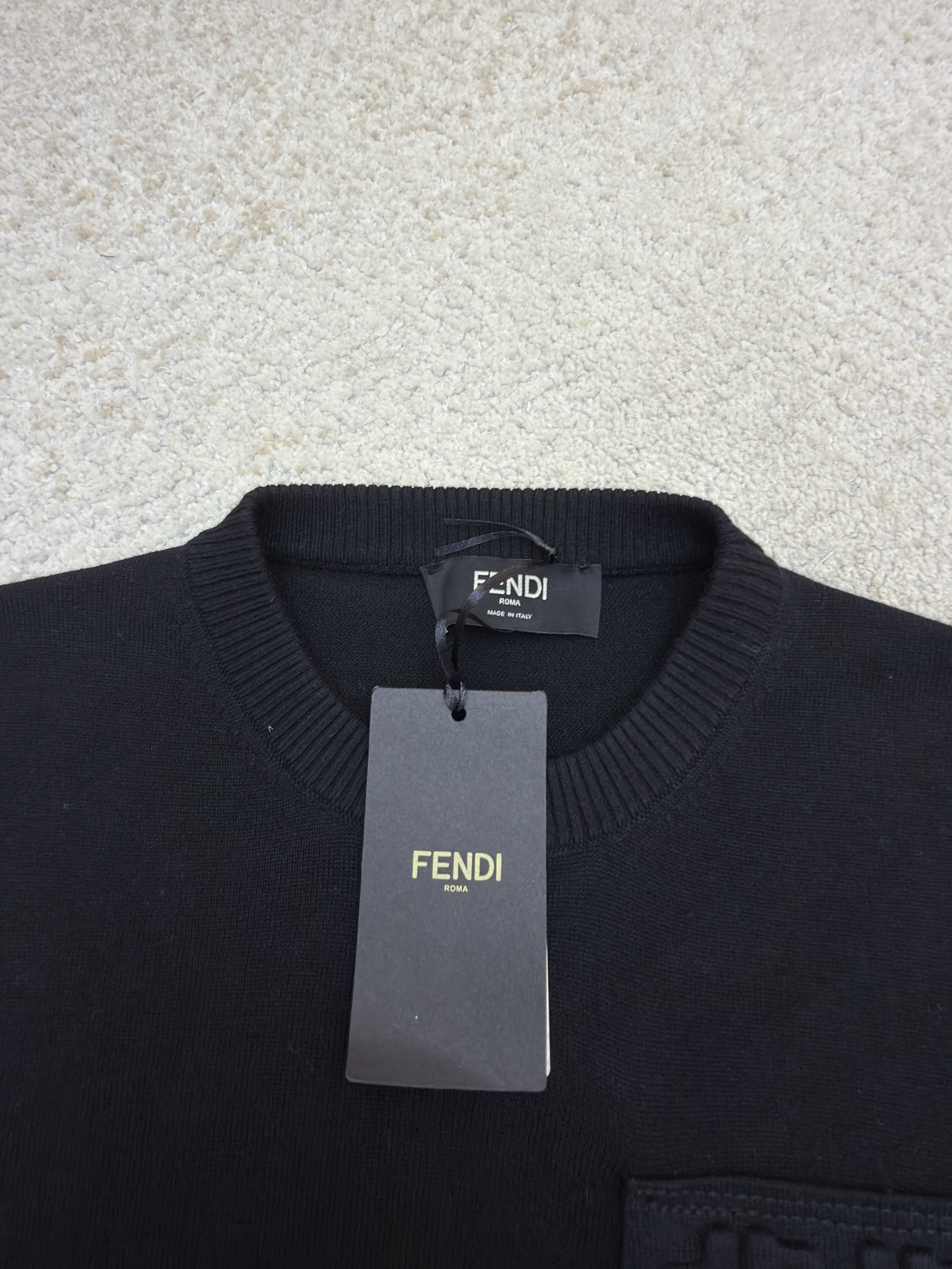 FENDI 芬迪 压花口袋拉链圆领毛衣 针织衫 外套 长袖 黑色 B0