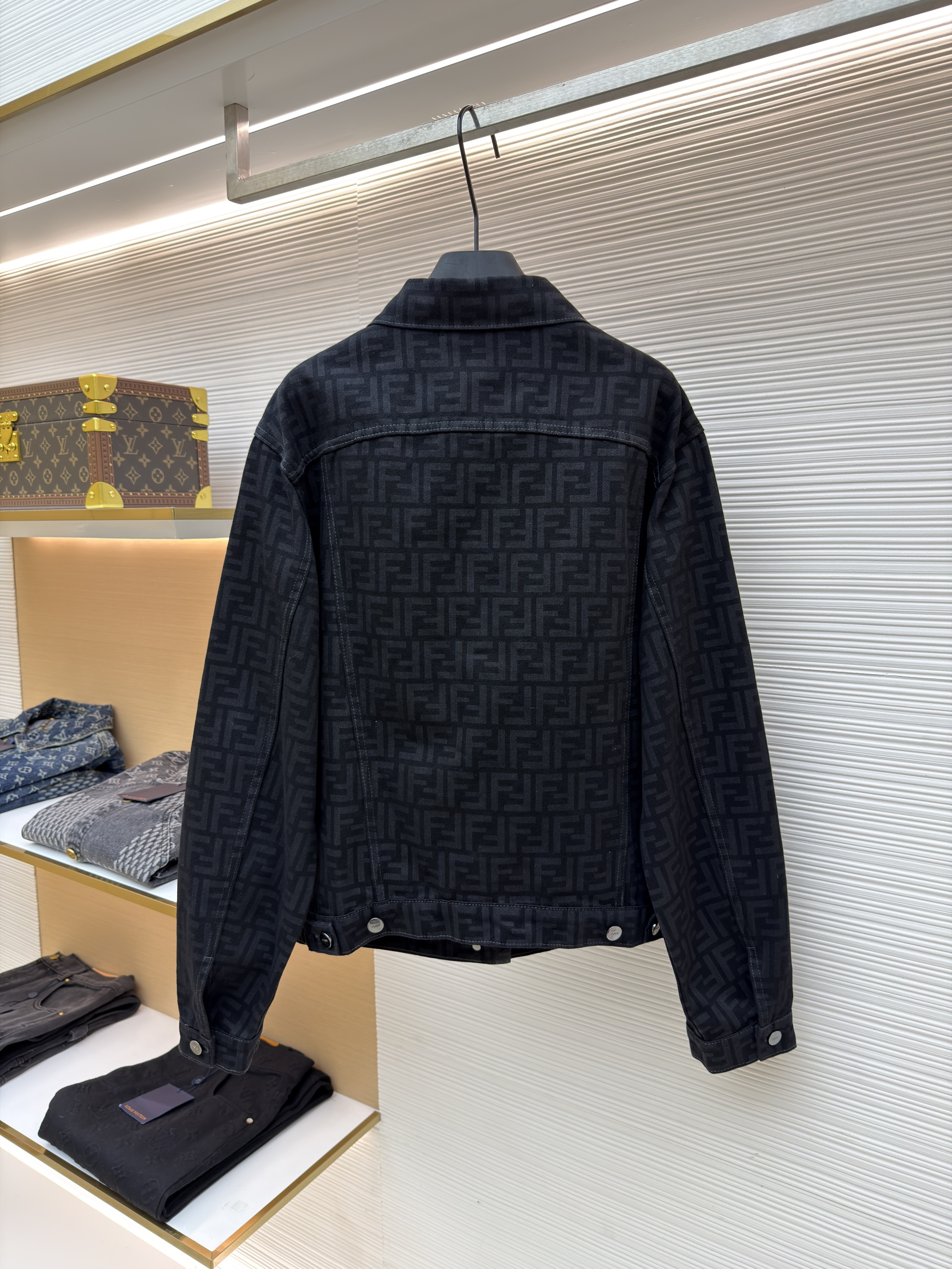 FENDI 芬迪 FF满印牛仔外套 夹克 长袖 秋冬 黑色 C0