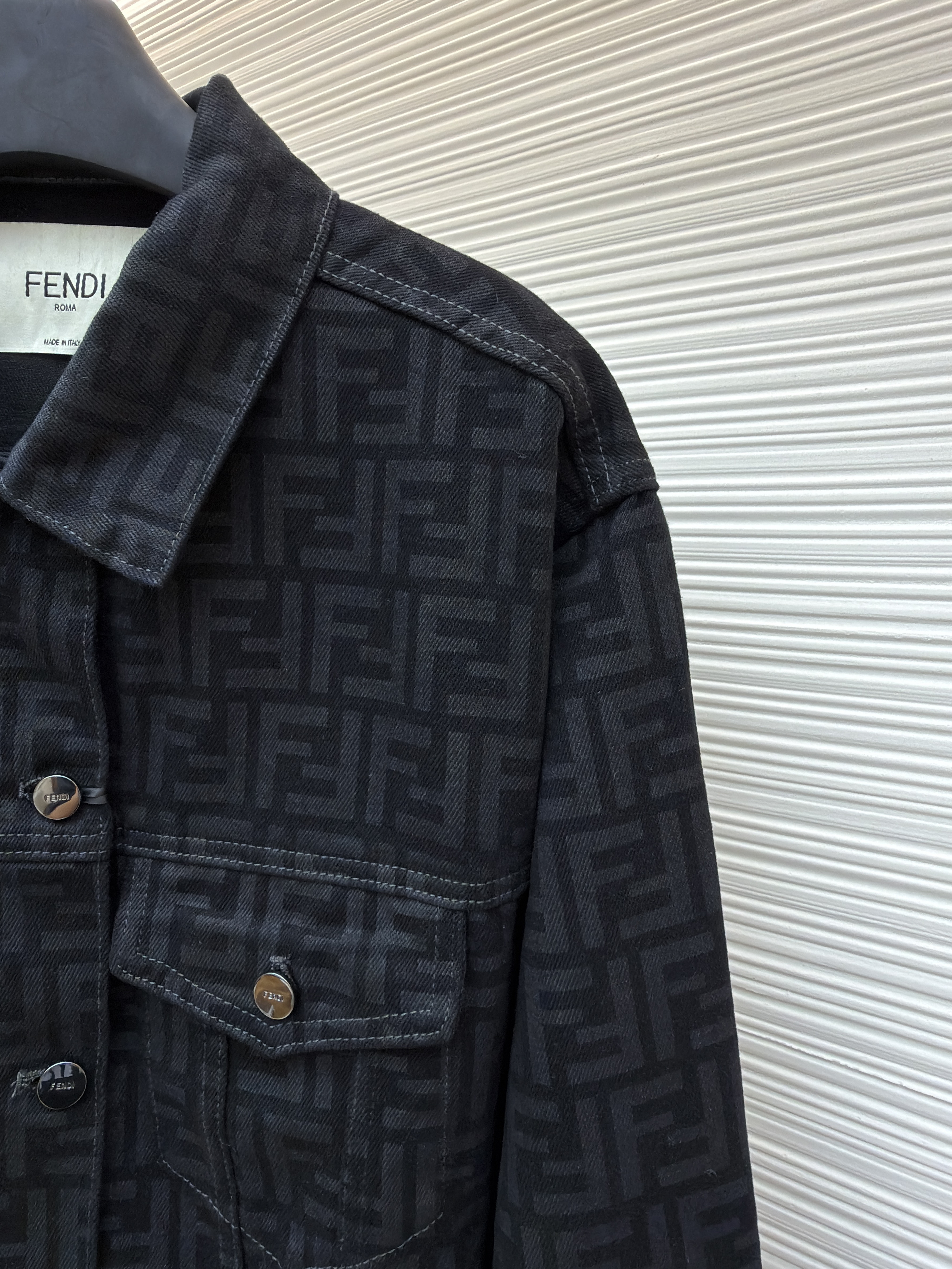 FENDI 芬迪 FF满印牛仔外套 夹克 长袖 秋冬 黑色 C0