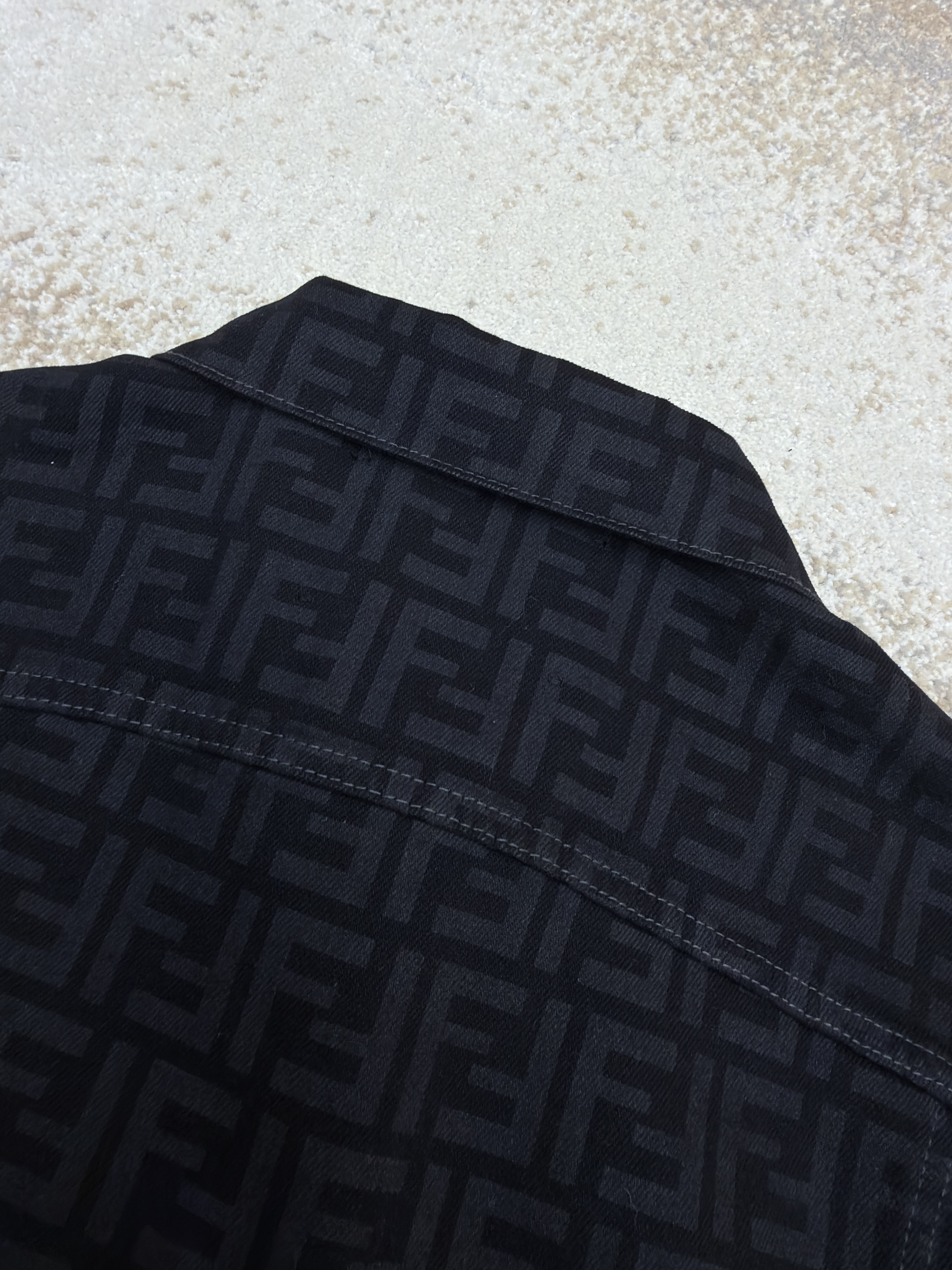 FENDI 芬迪 FF满印牛仔外套 夹克 长袖 秋冬 黑色 C0