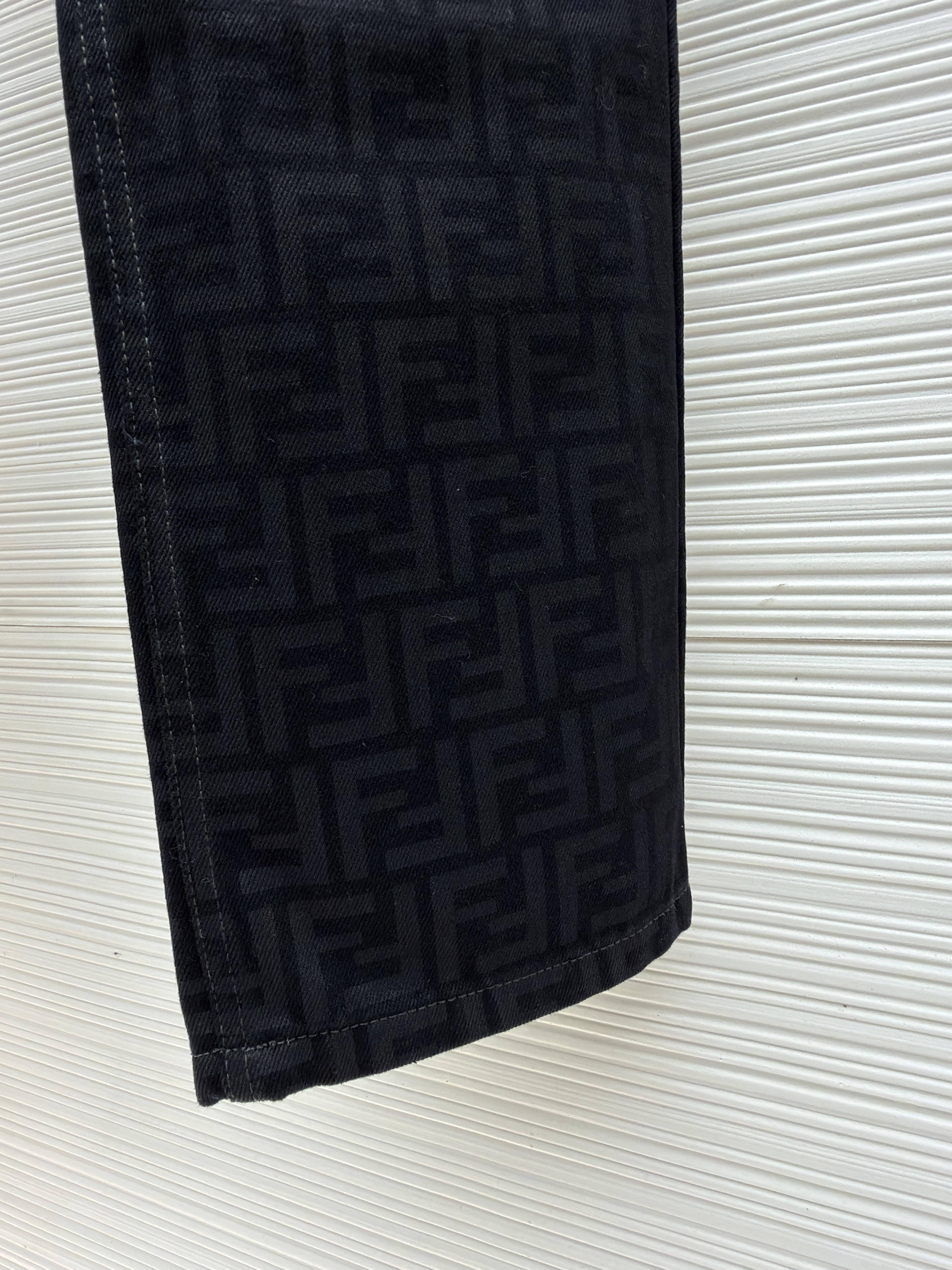 FENDI 芬迪 FF满印牛仔裤 长裤 裤子 休闲裤 黑色 B5