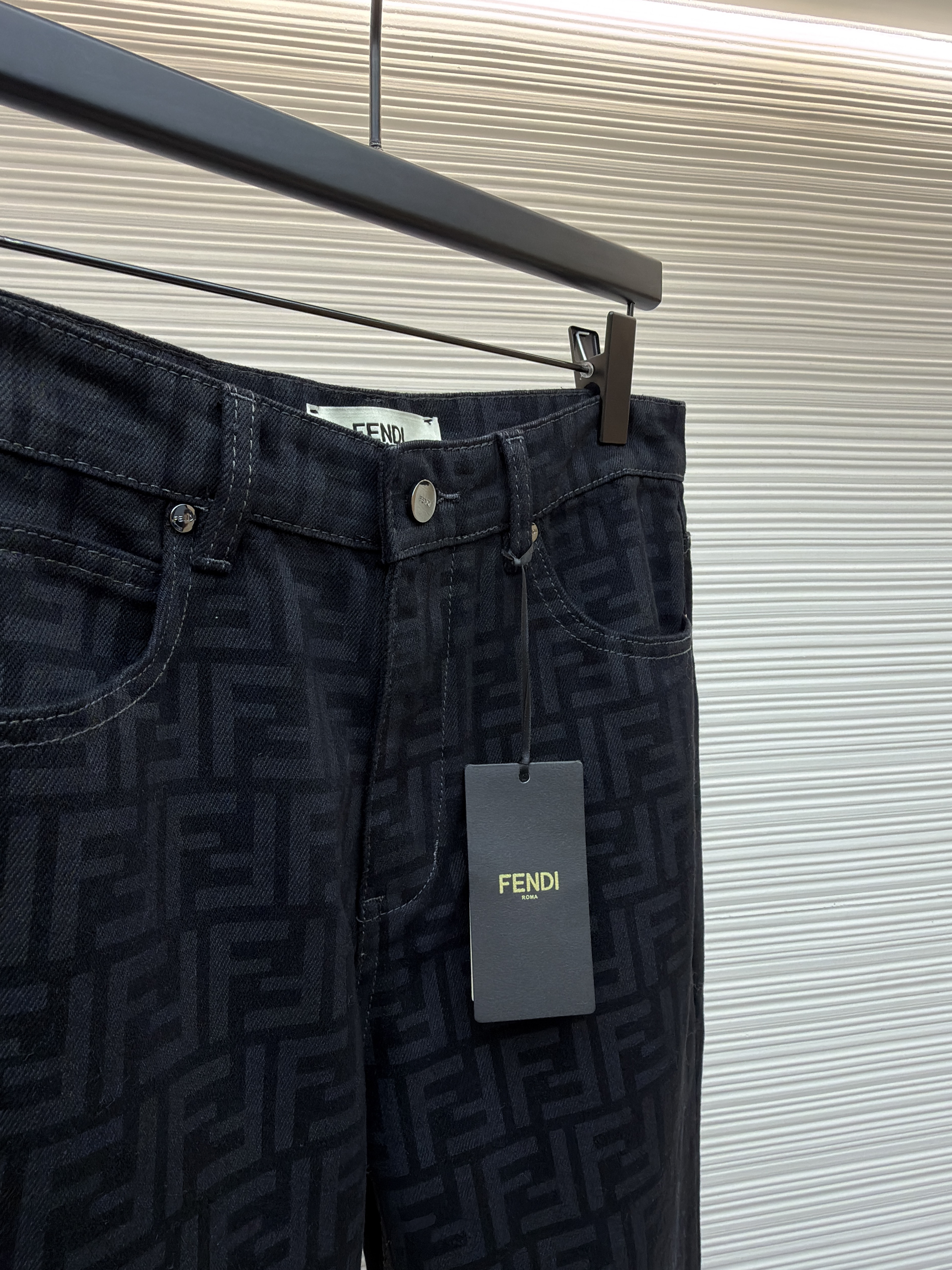 FENDI 芬迪 FF满印牛仔裤 长裤 裤子 休闲裤 黑色 B5