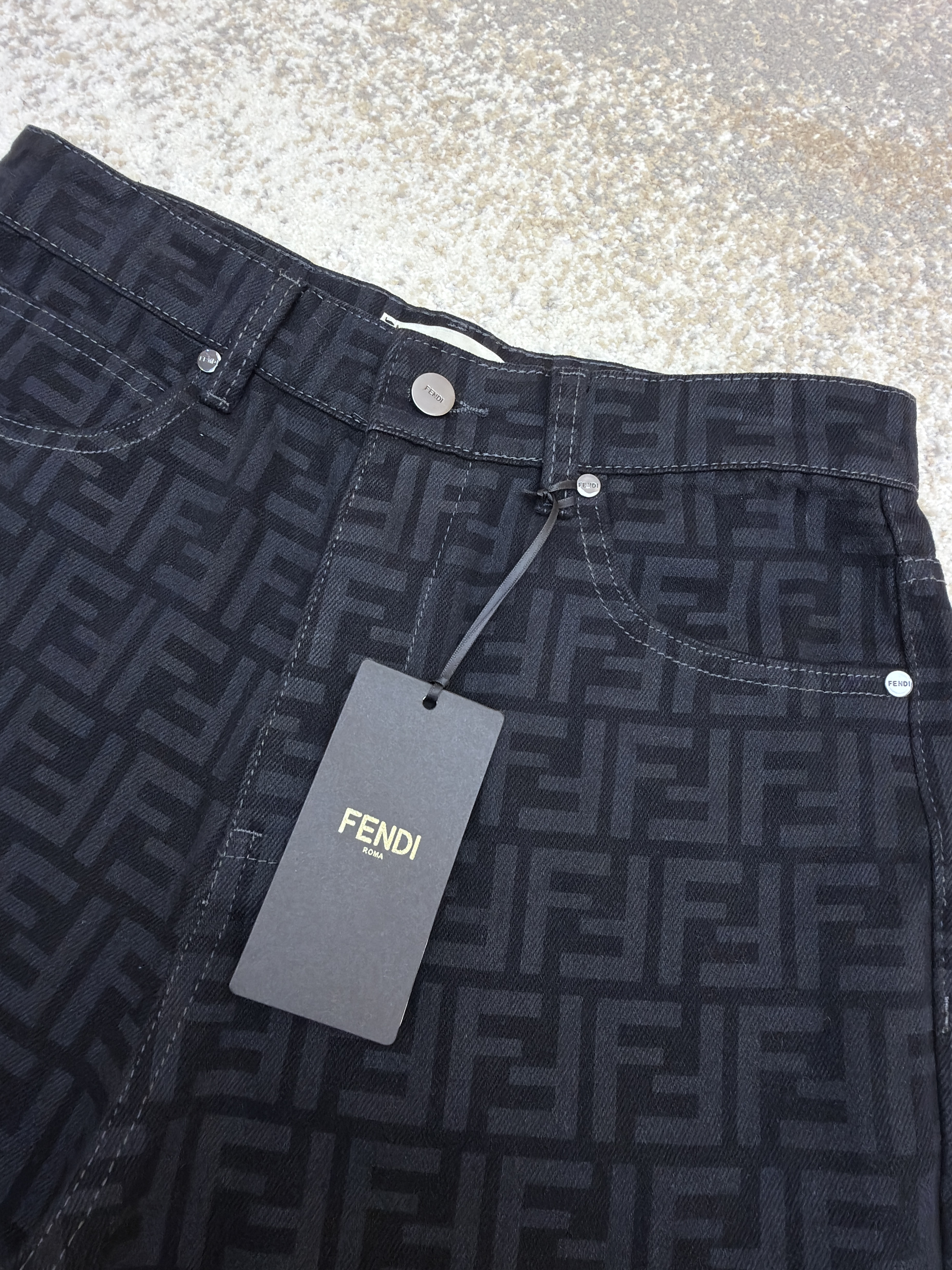FENDI 芬迪 FF满印牛仔裤 长裤 裤子 休闲裤 黑色 B5