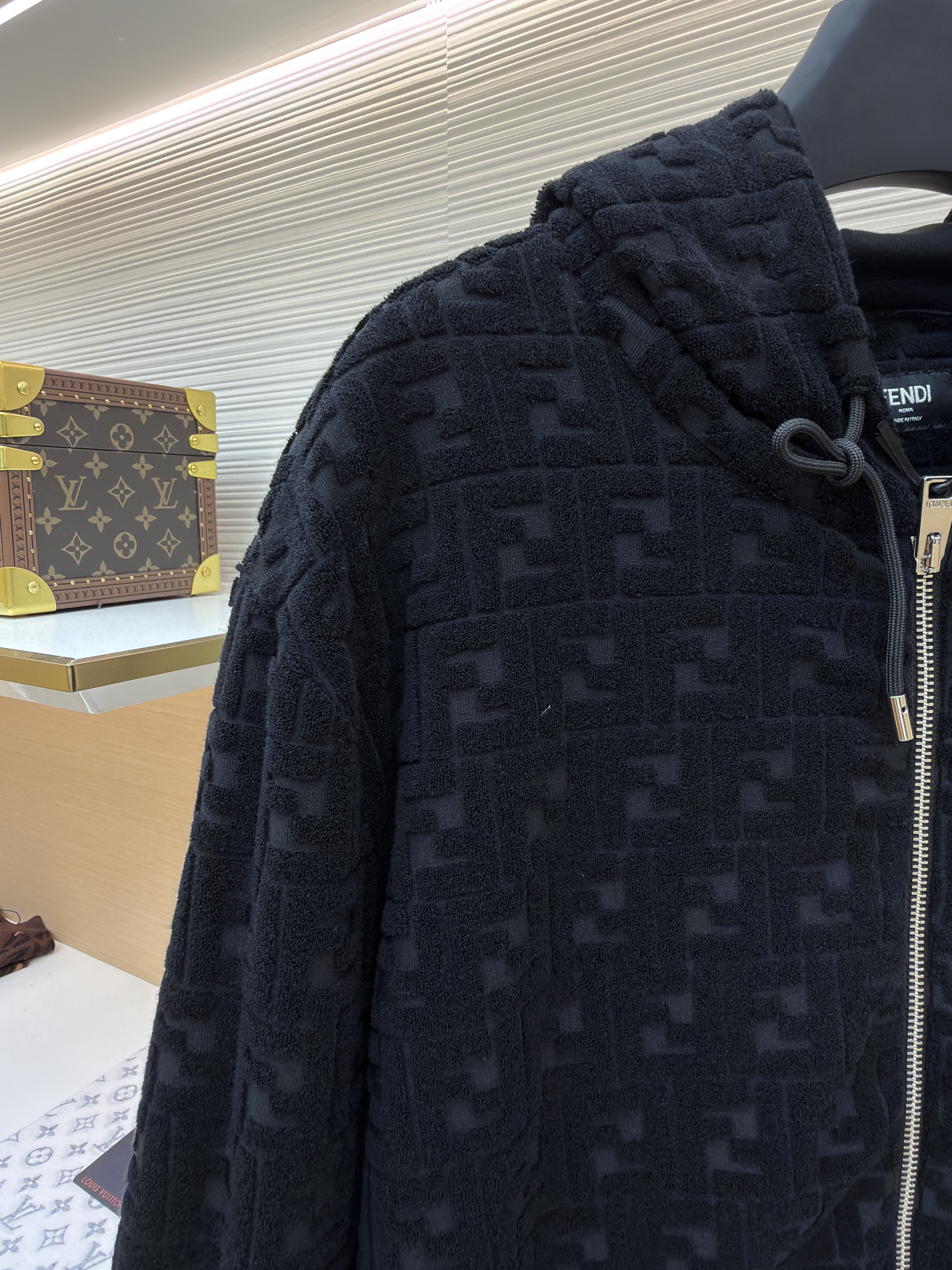 FENDI 芬迪 满印植绒拉链连帽卫衣 连帽衫 外套 夹克 长袖 秋冬 黑色 C0