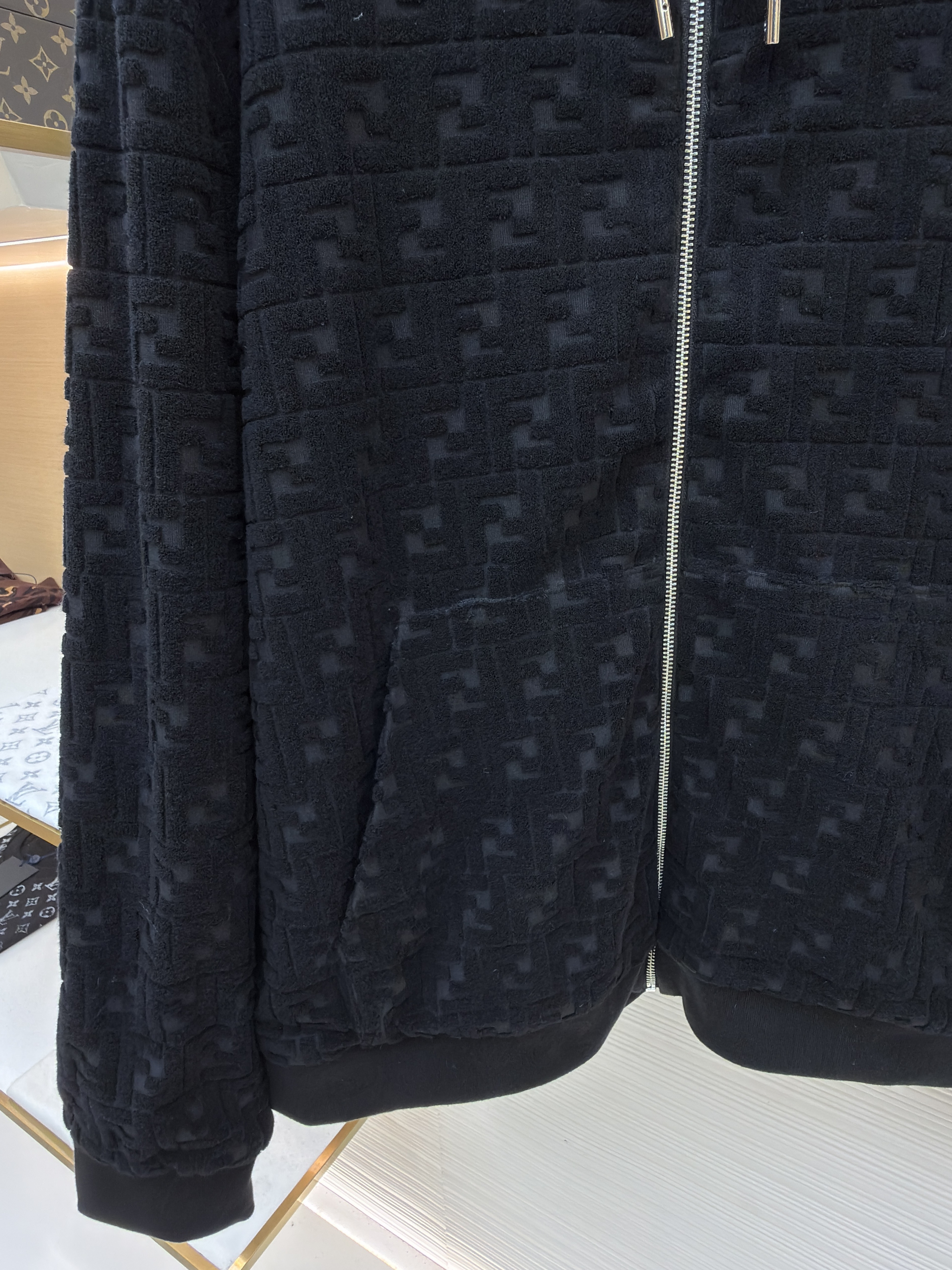 FENDI 芬迪 满印植绒拉链连帽卫衣 连帽衫 外套 夹克 长袖 秋冬 黑色 C0