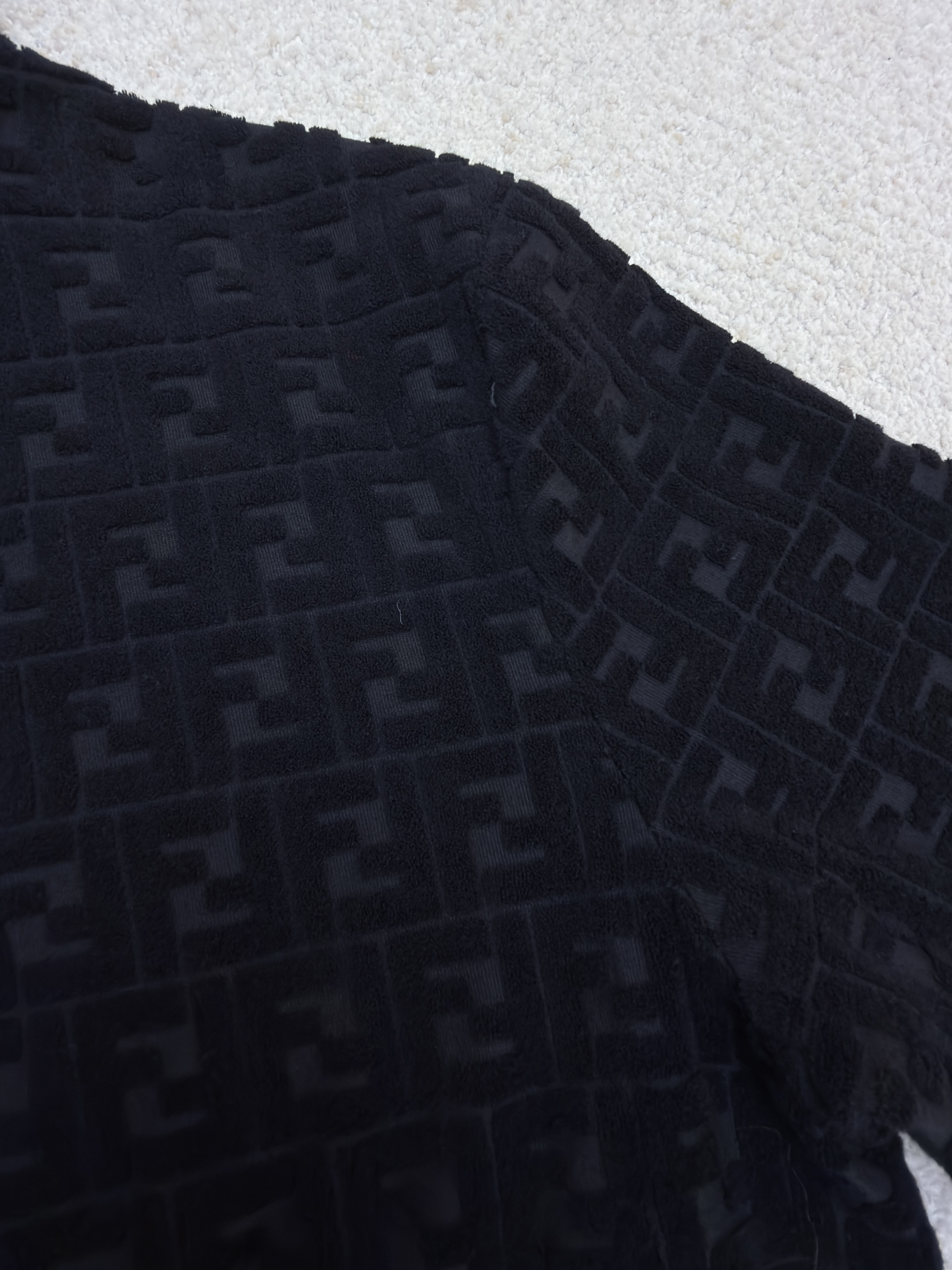 FENDI 芬迪 满印植绒拉链连帽卫衣 连帽衫 外套 夹克 长袖 秋冬 黑色 C0