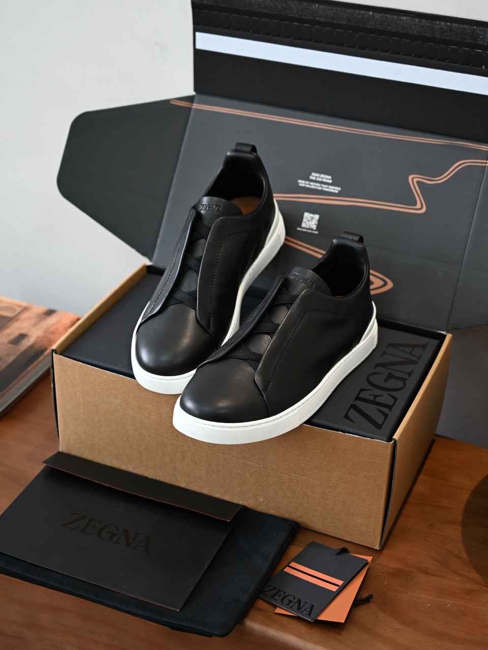 ZE2617 杰尼亚  Zegna Triple -(Smooth Leather) Laceless Sneakers -C0