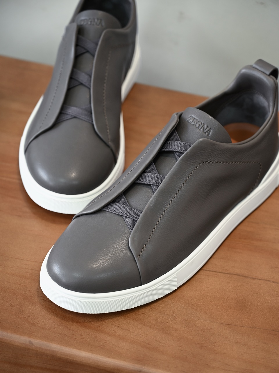 ZE2617 杰尼亚  Zegna Triple -(Smooth Leather) Laceless Sneakers -C0-05-LHOTA-S5207