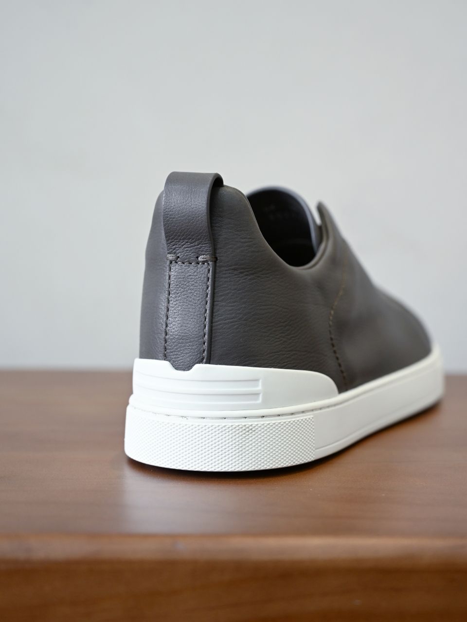 ZE2617 杰尼亚  Zegna Triple -(Smooth Leather) Laceless Sneakers -C0-05-LHOTA-S5207