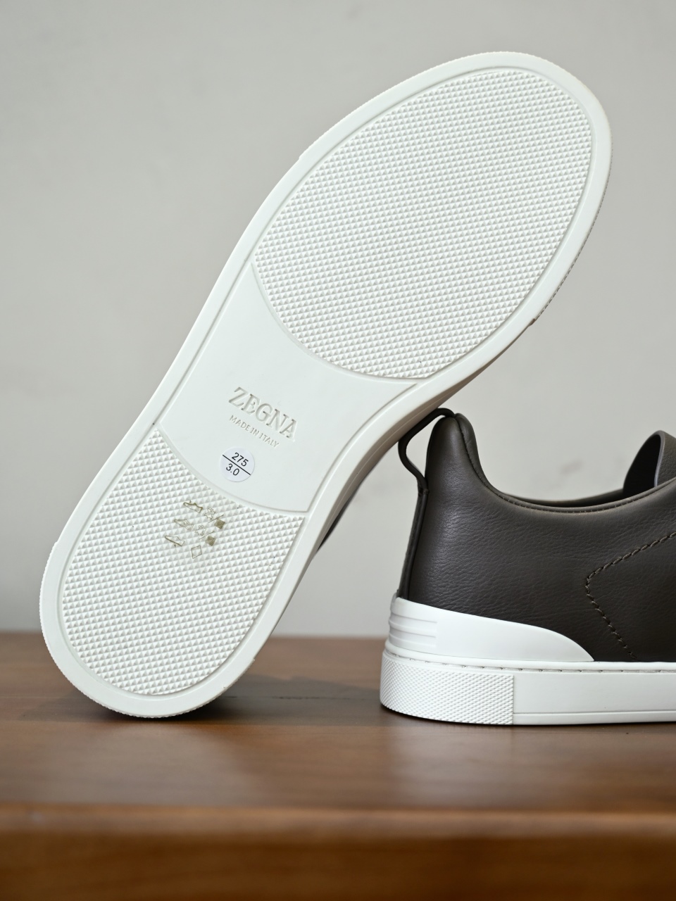 ZE2617 杰尼亚  Zegna Triple -(Smooth Leather) Laceless Sneakers -C0-05-LHOTA-S5207