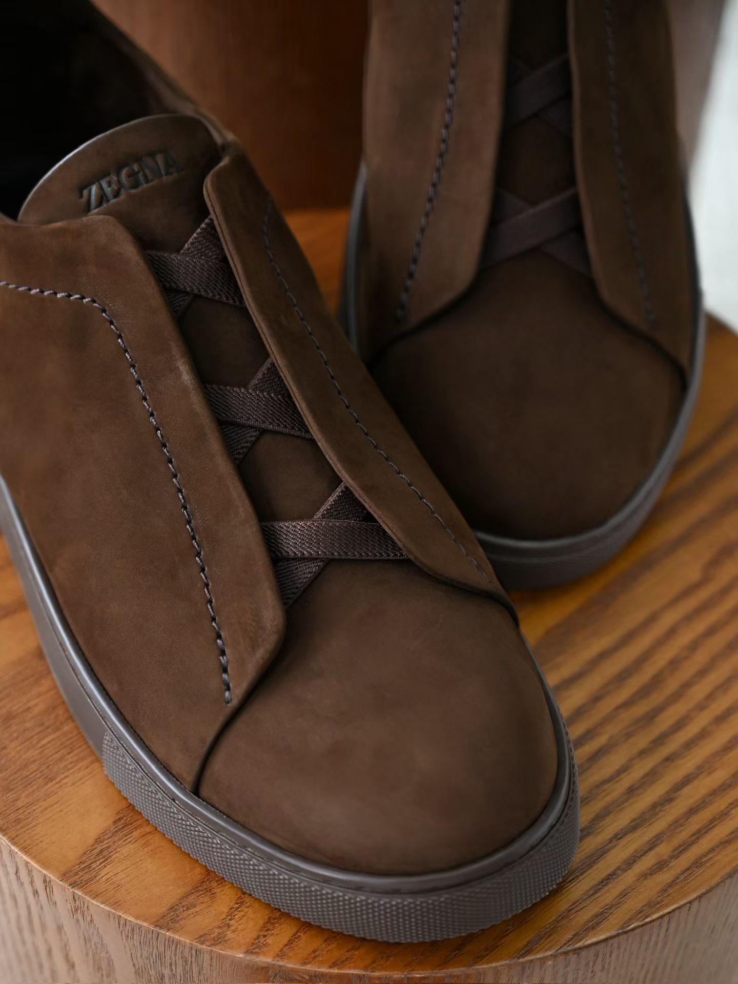 ZE2441-5 杰尼亚 Zegna Triple -(Suede) Laceless Sneakers -C0-LHNBC-S7964Z