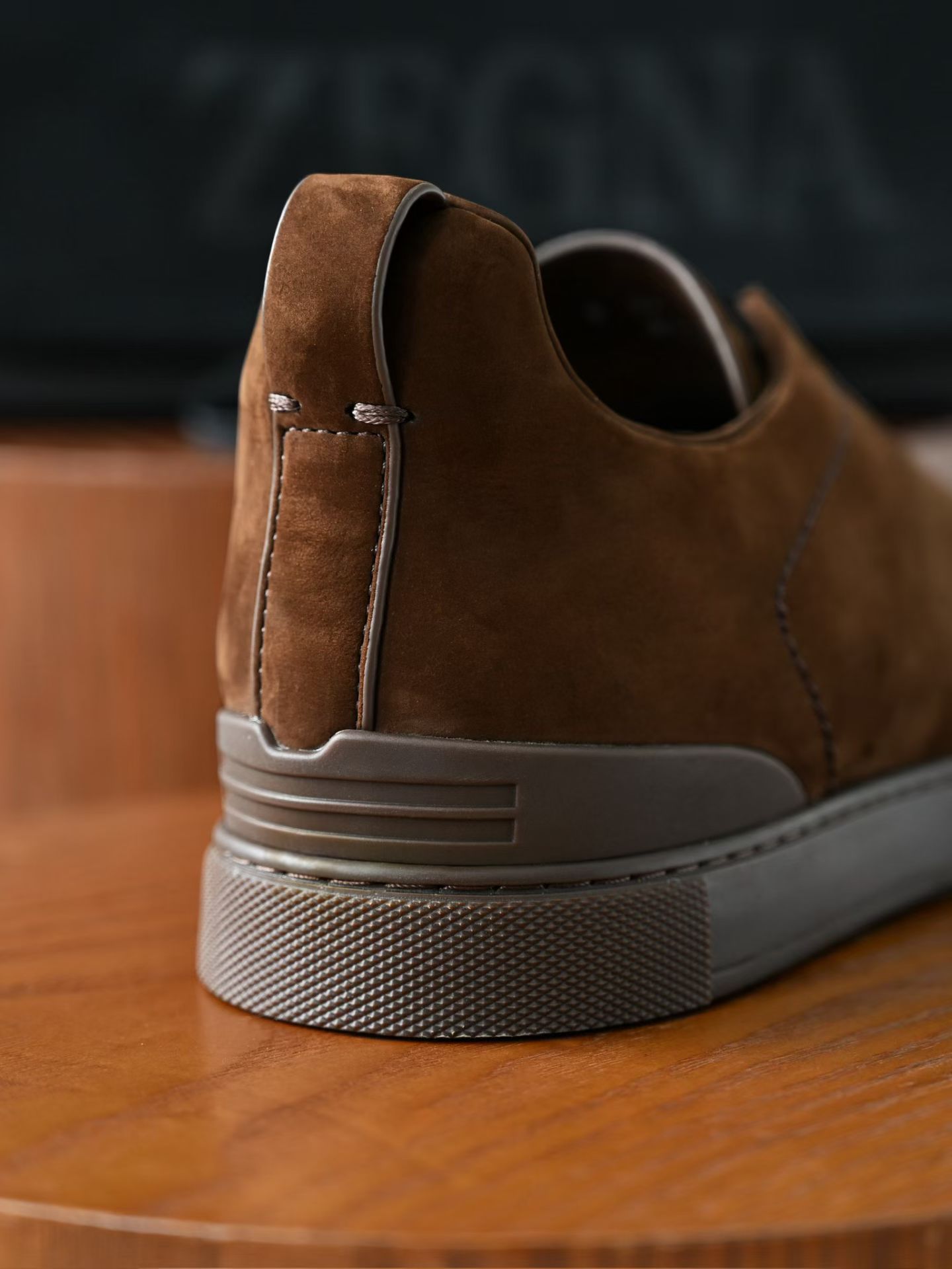 ZE2441-5 杰尼亚 Zegna Triple -(Suede) Laceless Sneakers -C0-LHNBC-S7964Z