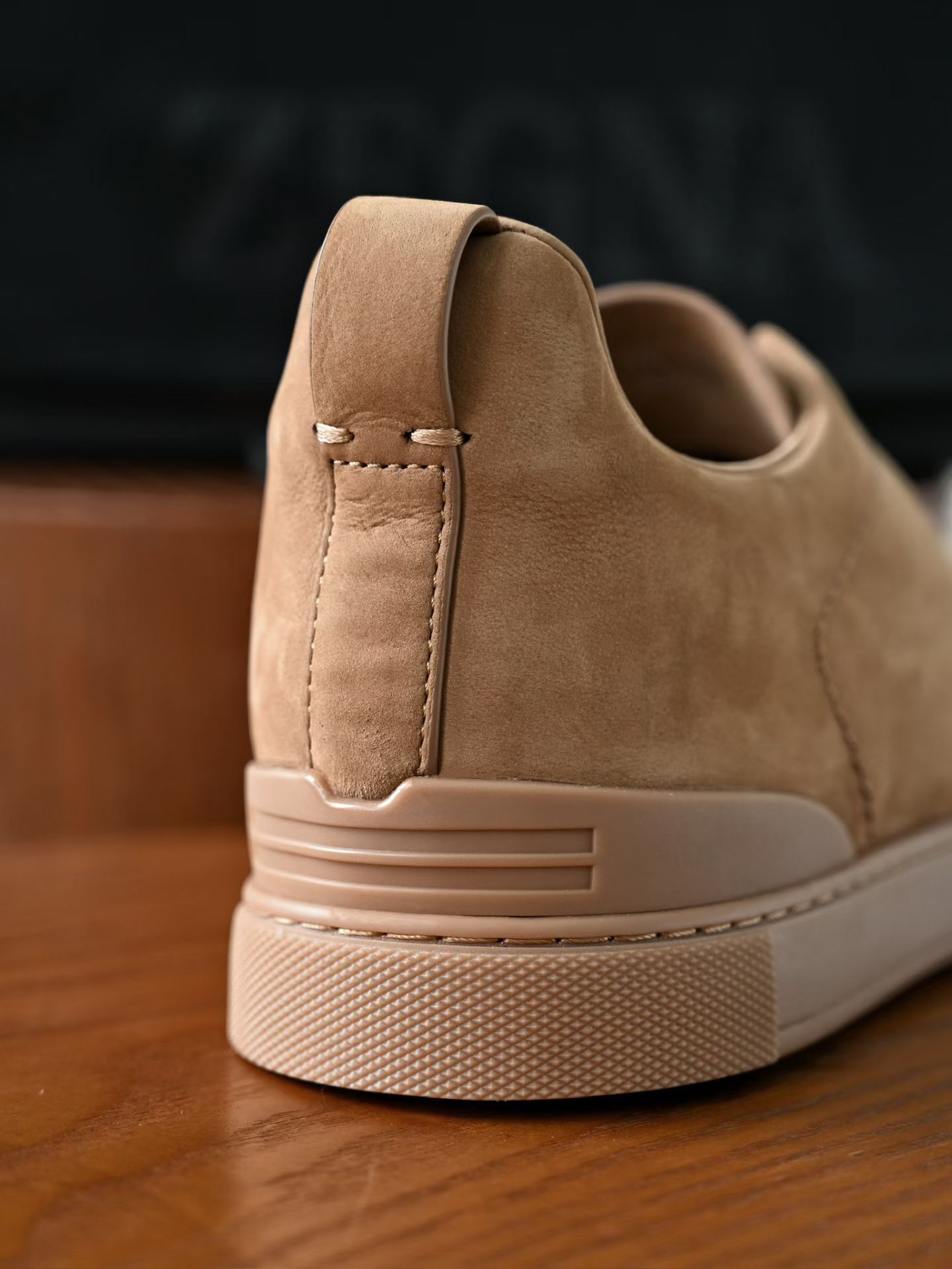 ZE2441-5 杰尼亚 Zegna Triple -(Suede) Laceless Sneakers -C0-LHNBC-S7964Z