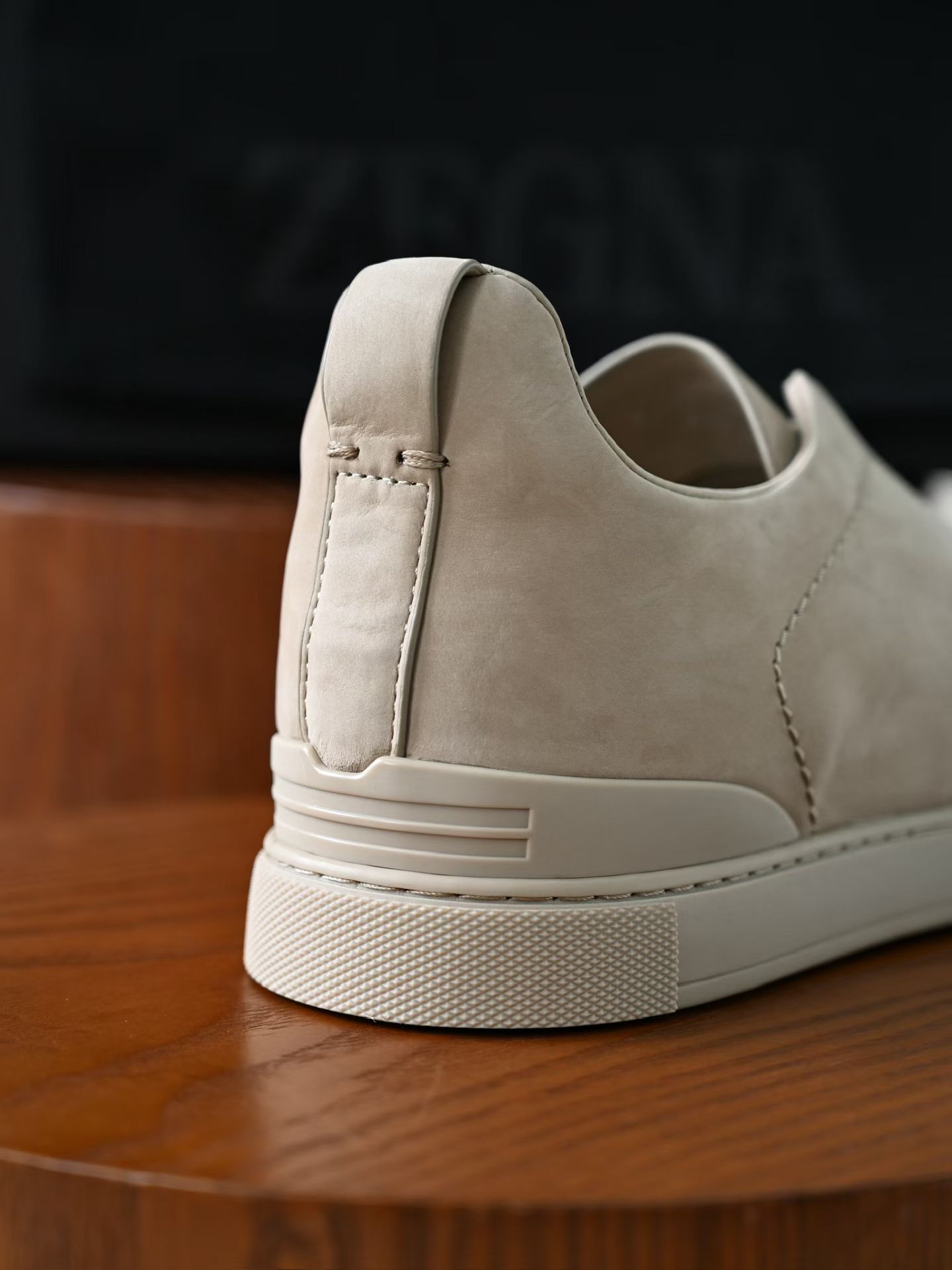 ZE2441-5 杰尼亚 Zegna Triple -(Suede) Laceless Sneakers -C0-LHNBC-S7964Z