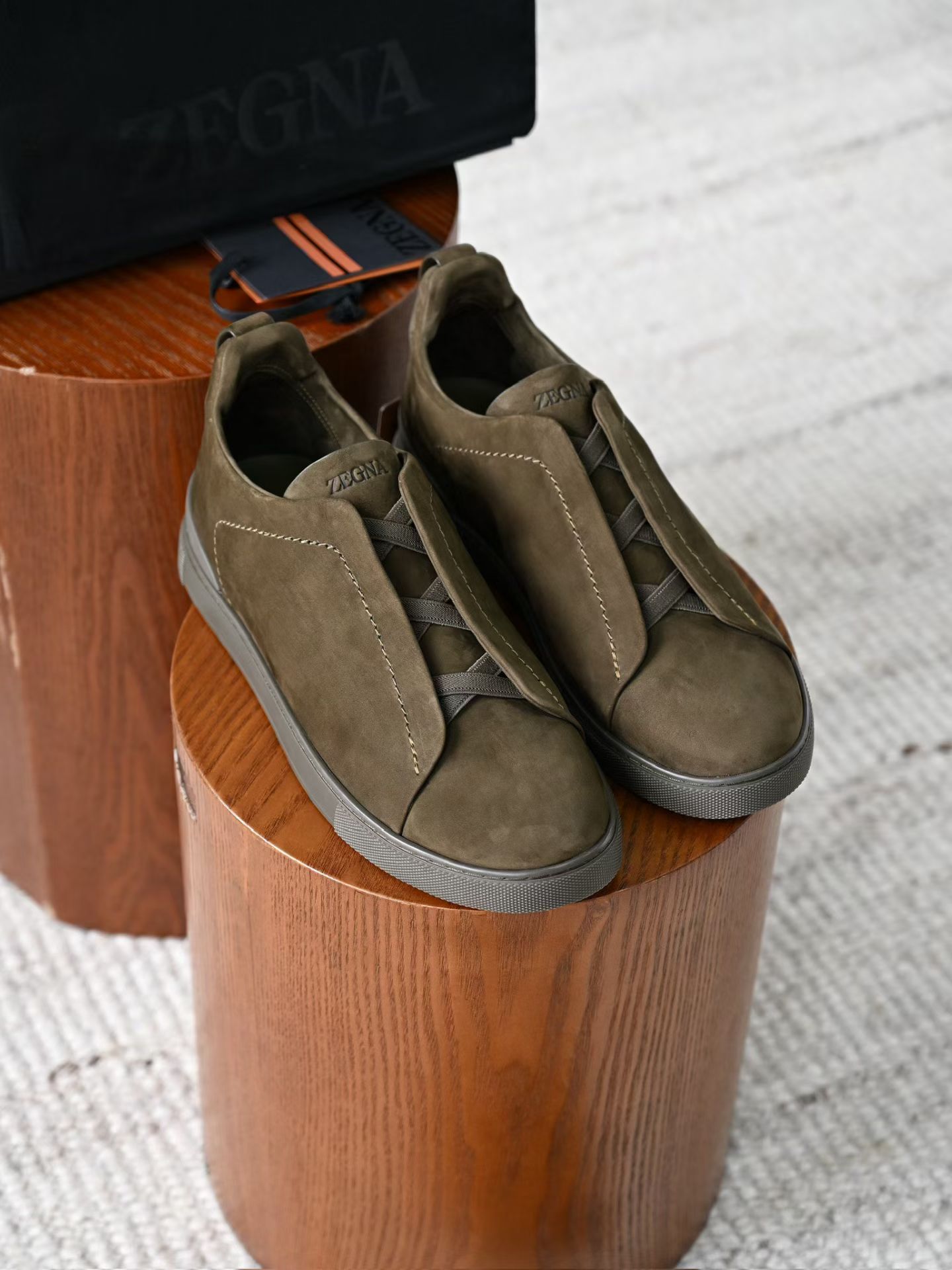 ZE2441-5 杰尼亚 Zegna Triple -(Suede) Laceless Sneakers -C0-LHNBC-S7964Z