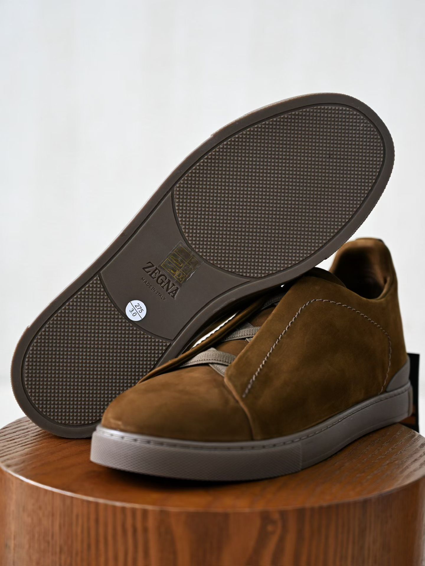 ZE2441-5 杰尼亚 Zegna Triple -(Suede) Laceless Sneakers -C0-LHNBC-S7964Z