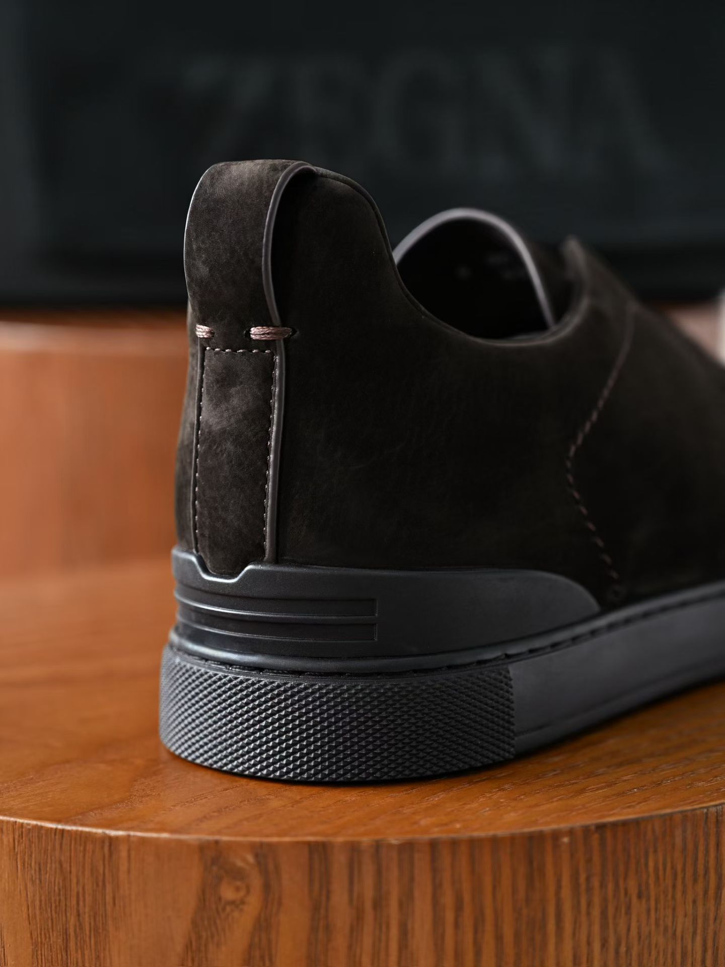 ZE2441-5 杰尼亚 Zegna Triple -(Suede) Laceless Sneakers -C0-LHNBC-S7964Z