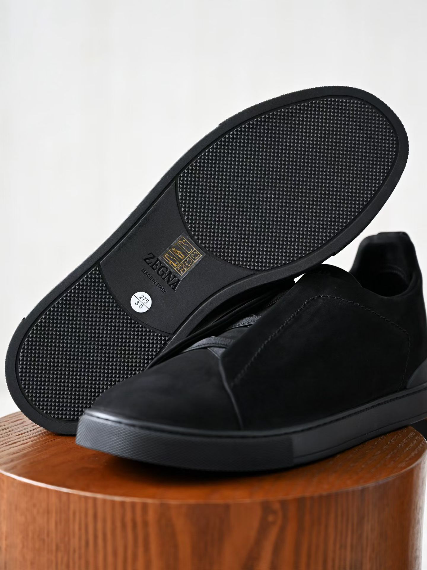 ZE2441-5 杰尼亚 Zegna Triple -(Suede) Laceless Sneakers -C0-LHNBC-S7964Z